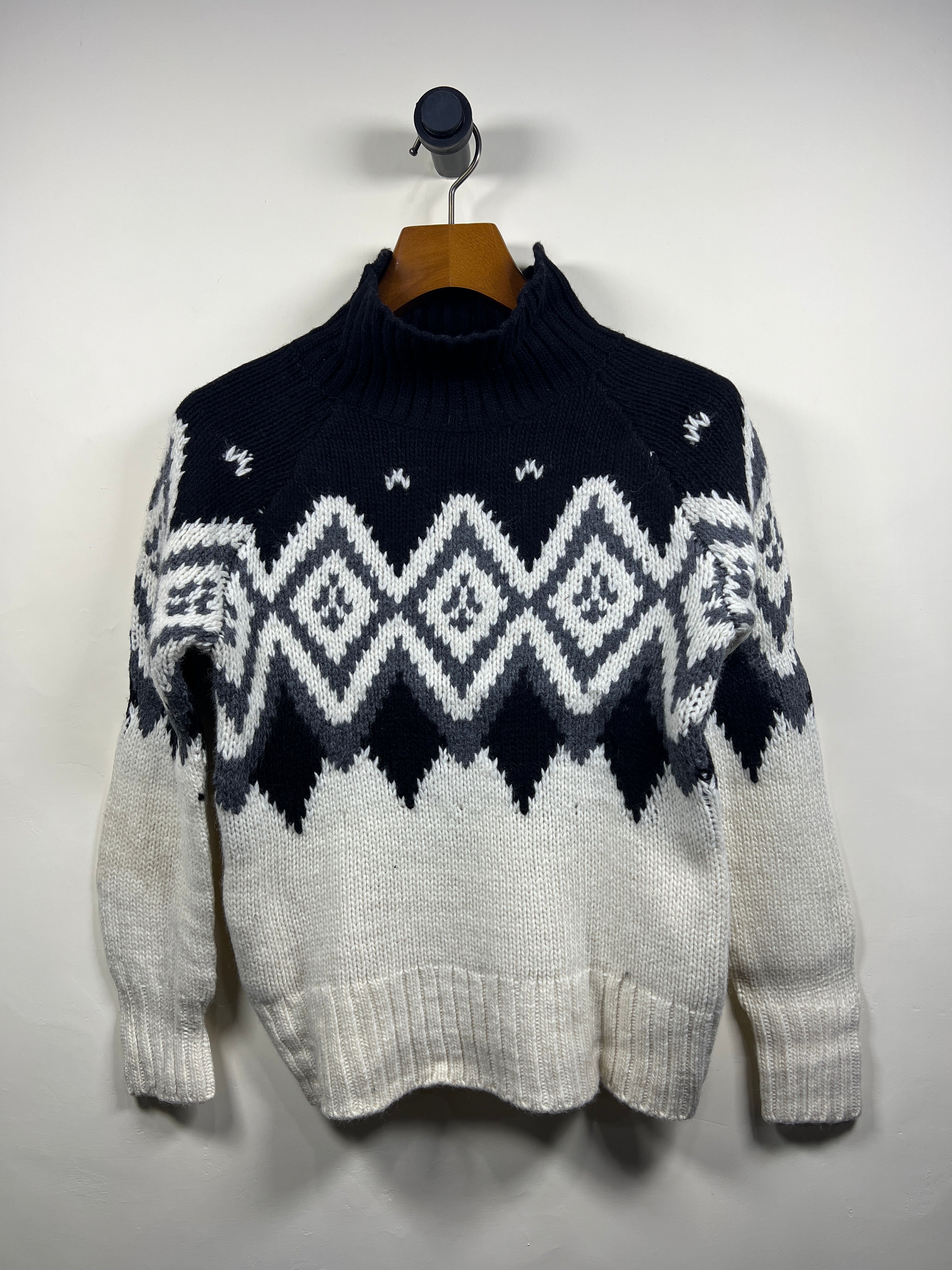 Banana Republic Merino Turtle Neck Sweater (X-Small)
