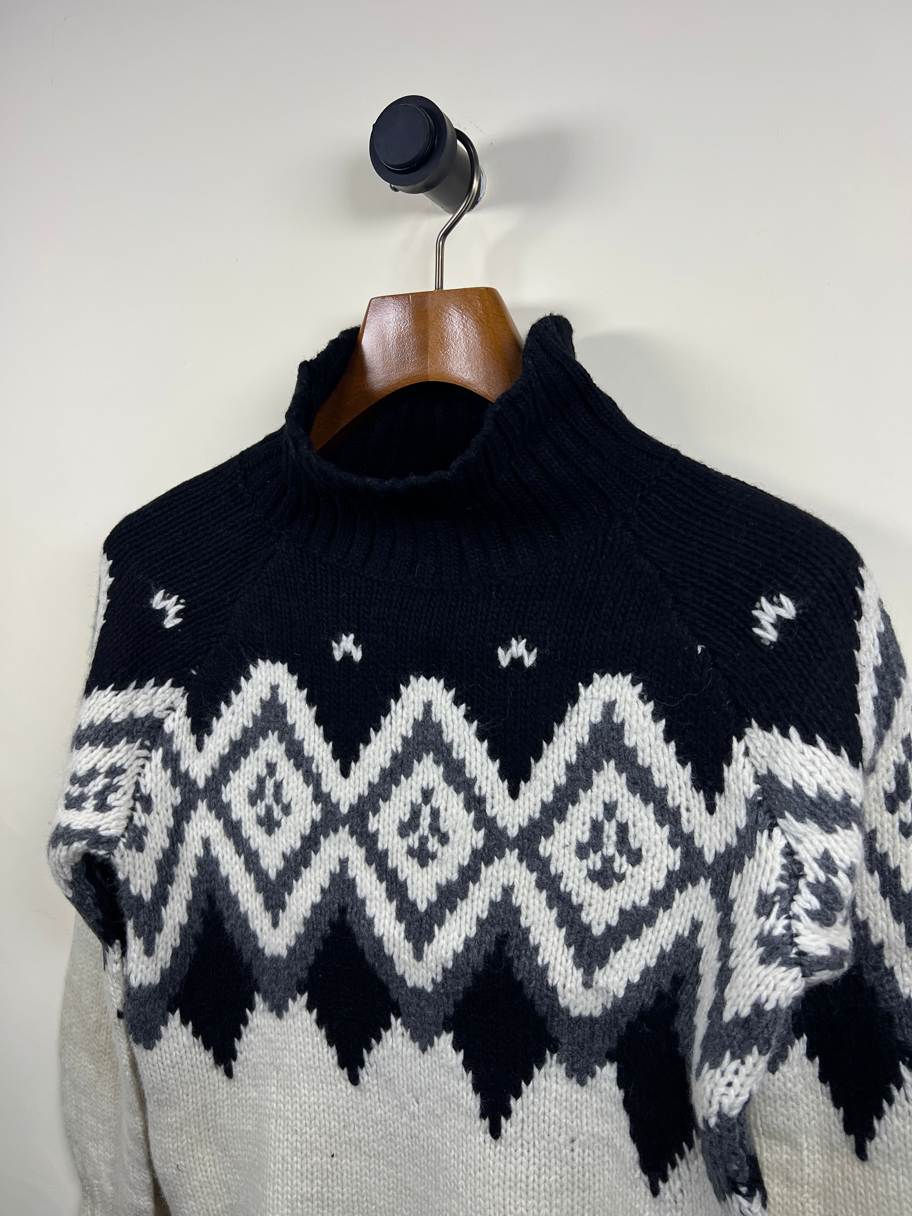 Banana Republic Merino Turtle Neck Sweater (X-Small)