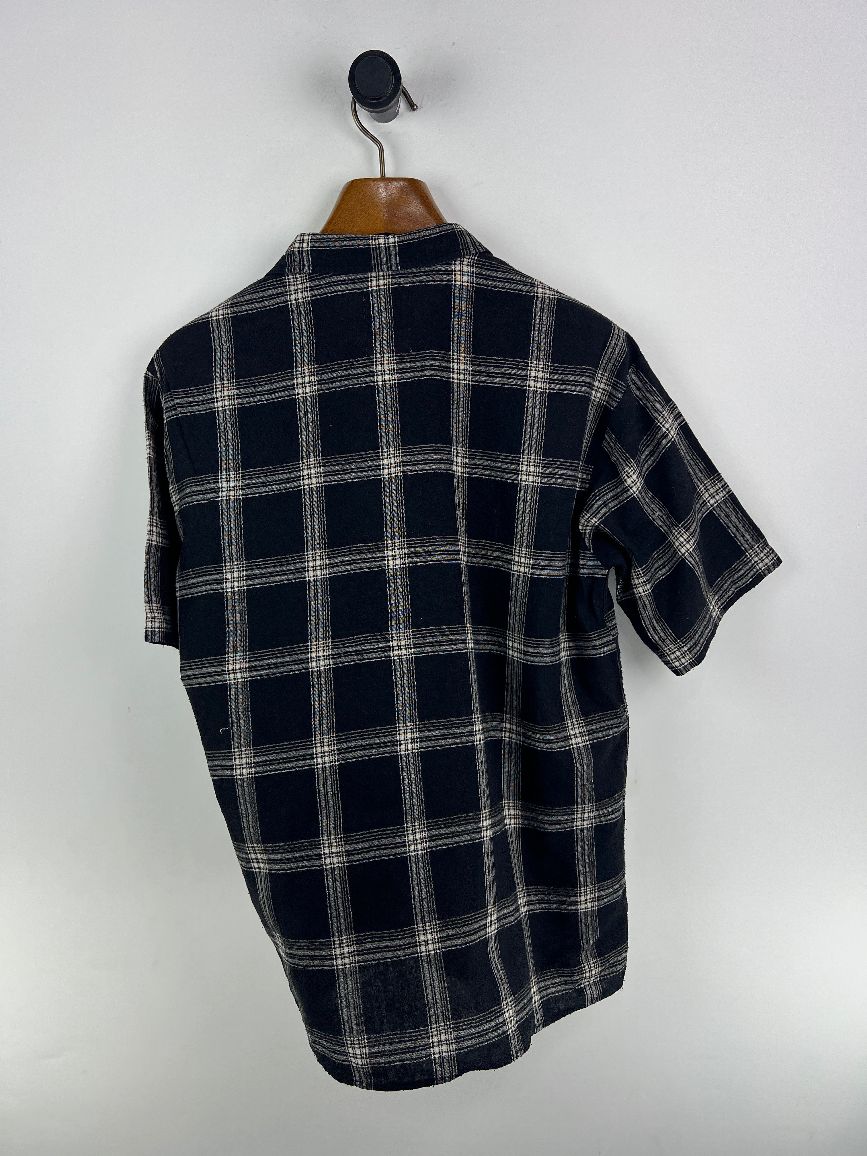 Hihi Linen Shirt (Medium)