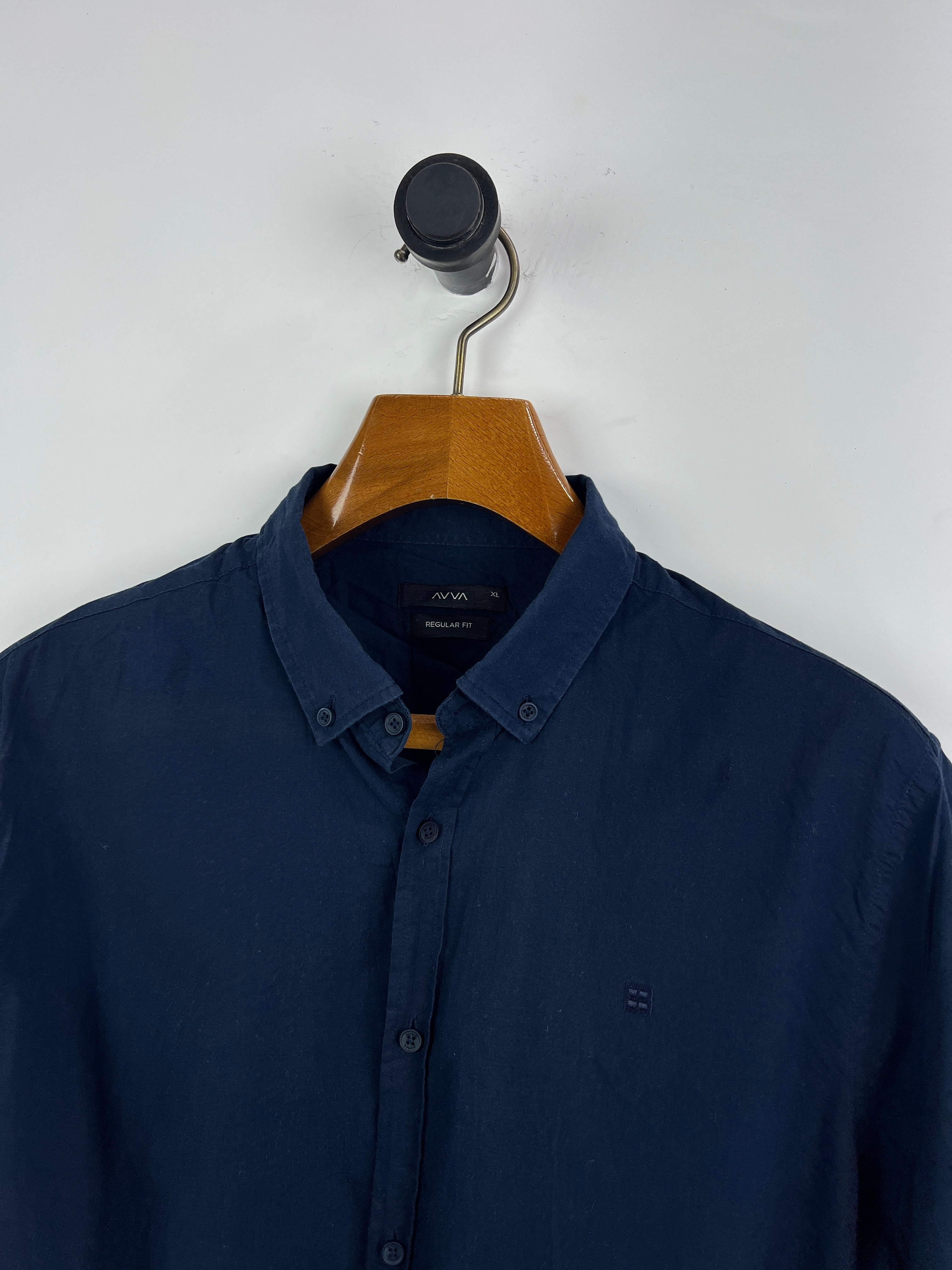 Avva Shirt (Large)