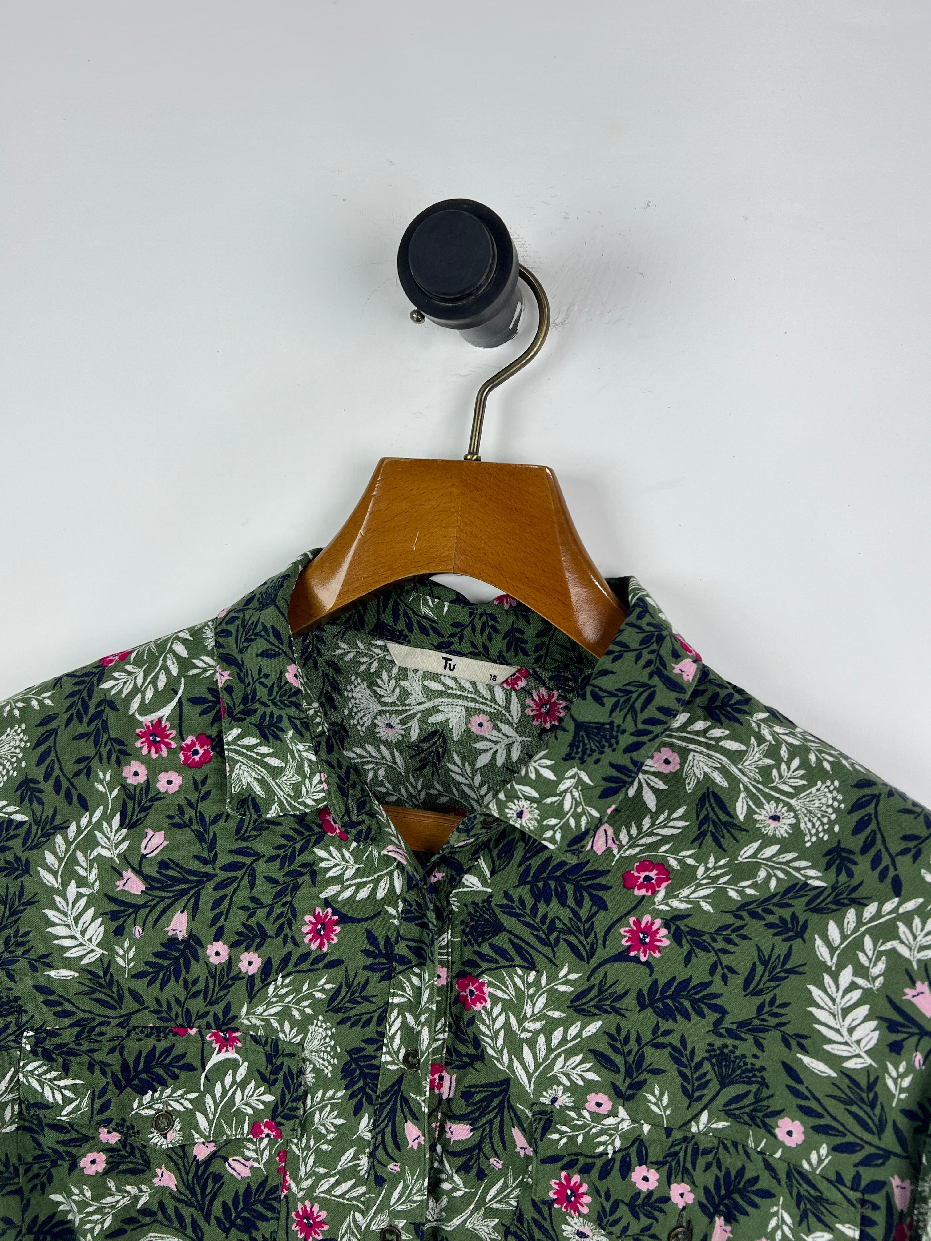 Tu Linen Shirt (Medium-Large)