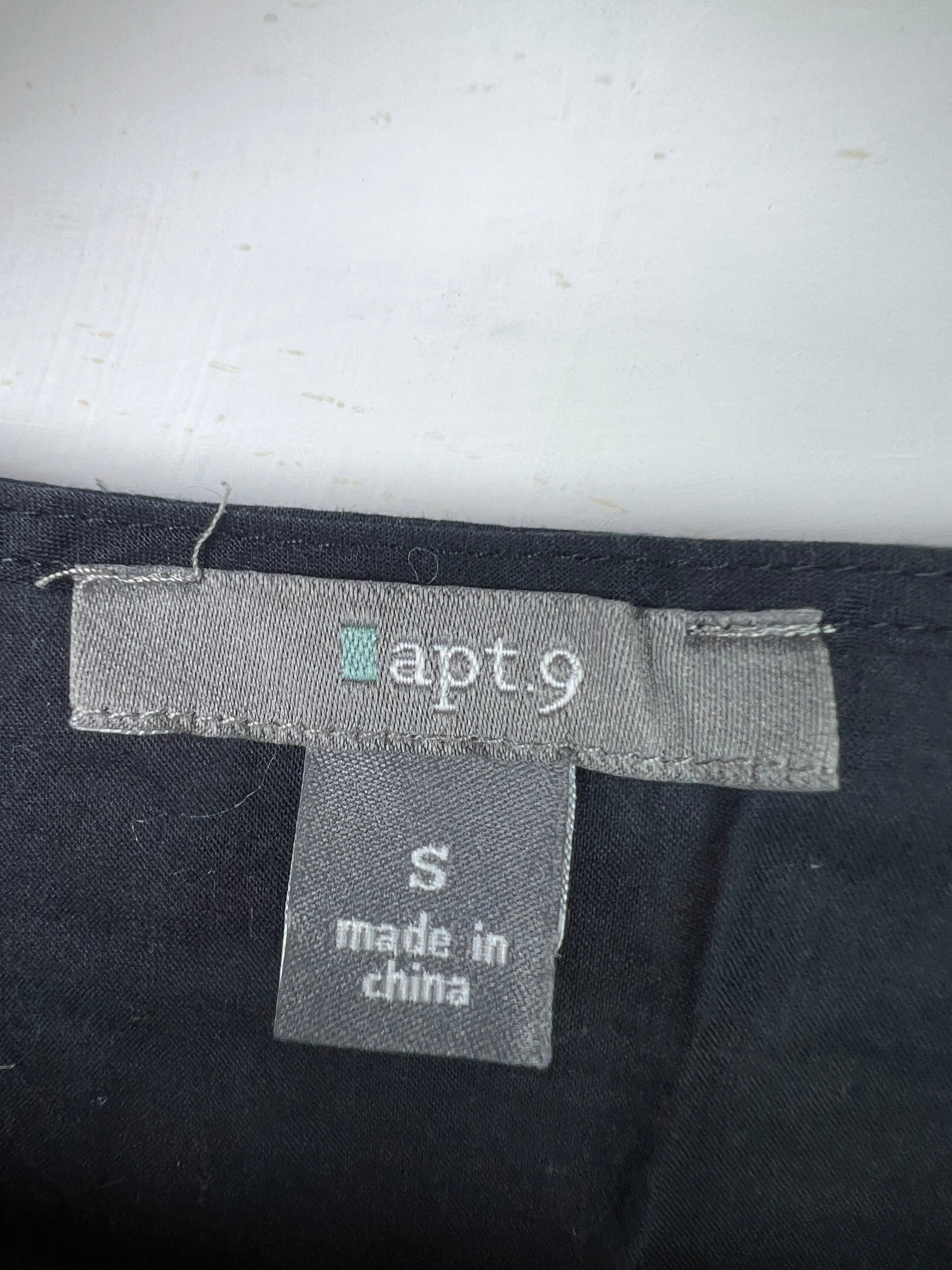 Apt 9 Tank Top (Women) (Small)