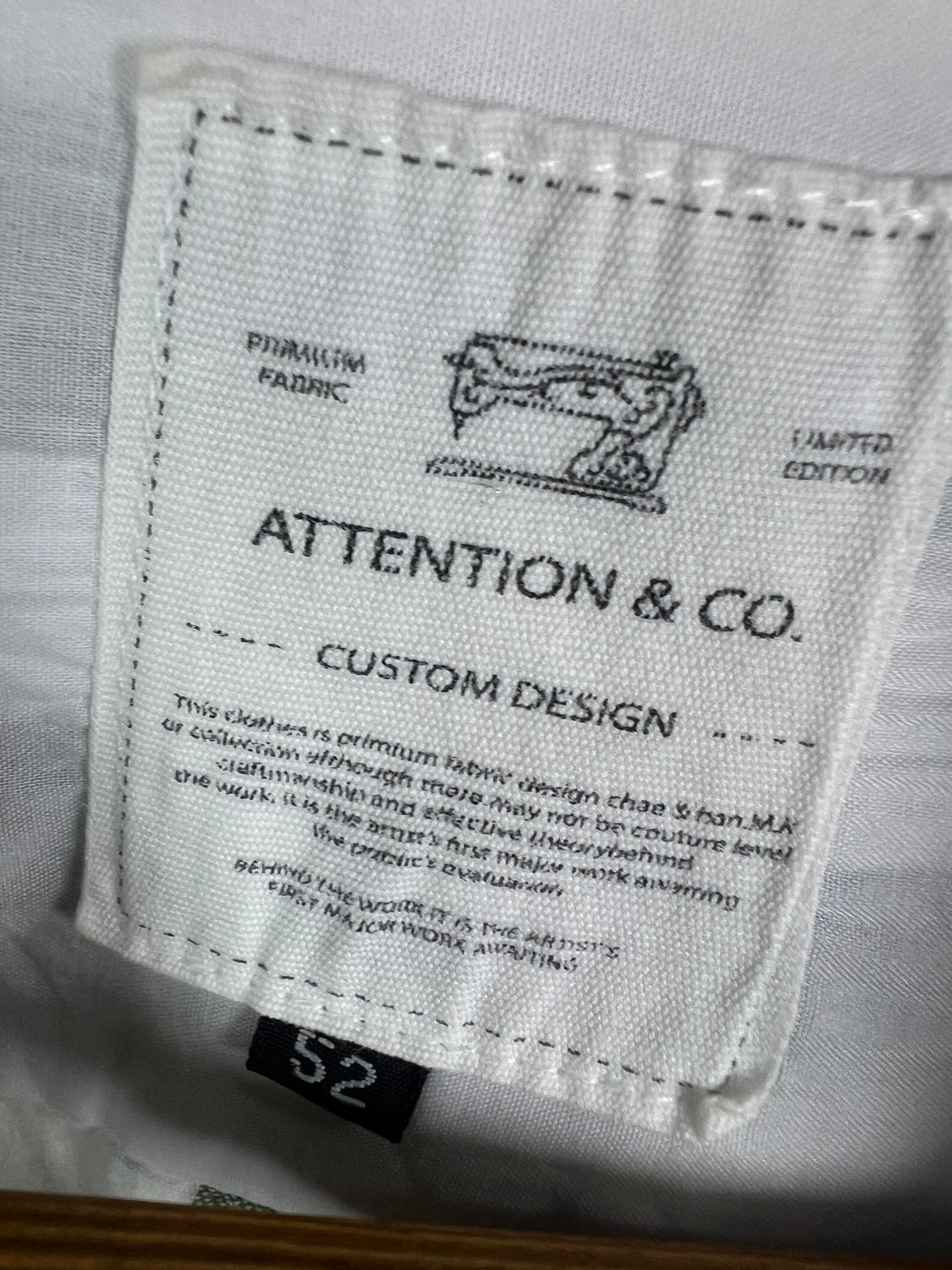 Attention Linen Shirt (Medium)