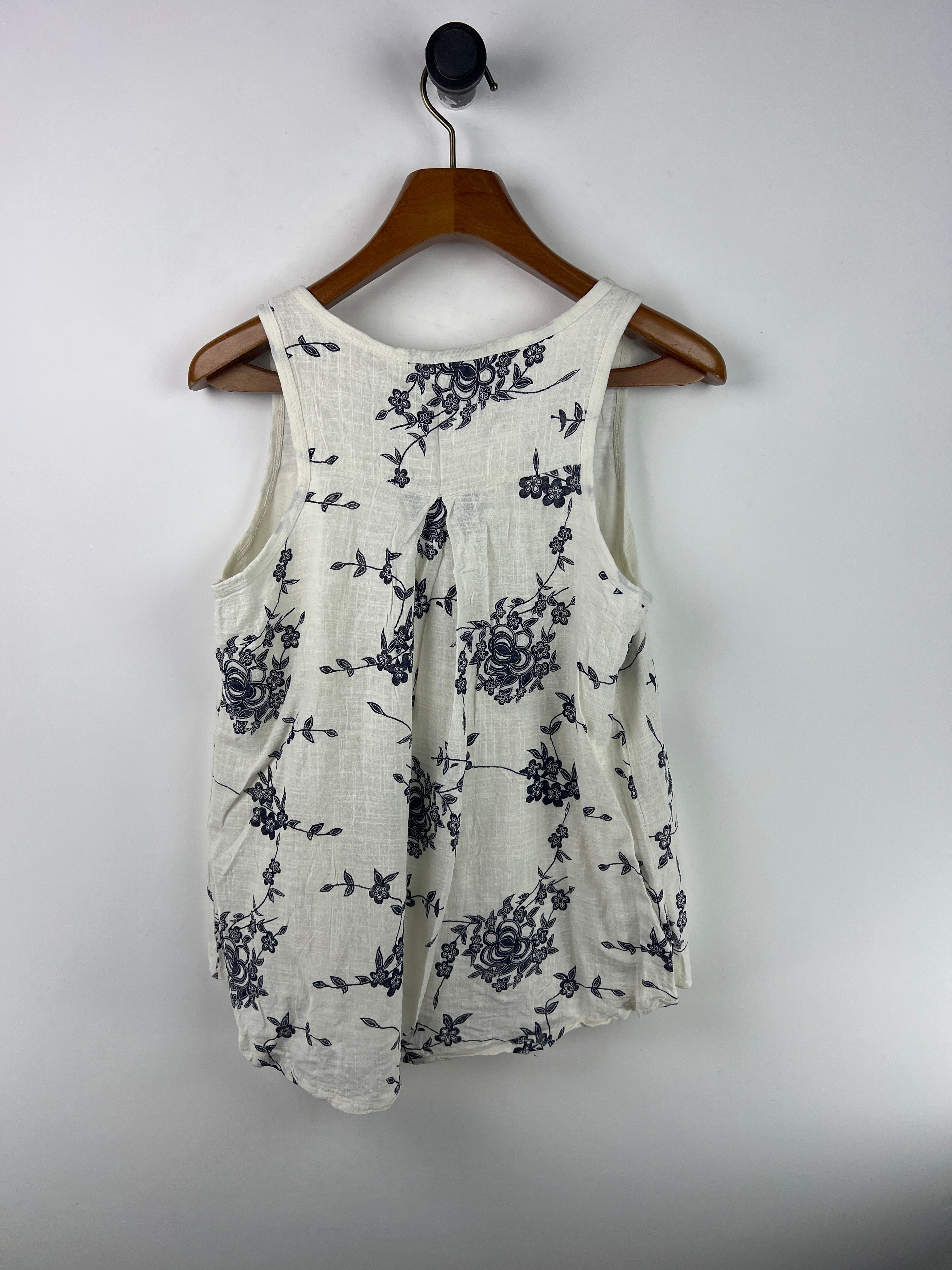 Tank Top  (Women) (Medium-Large)