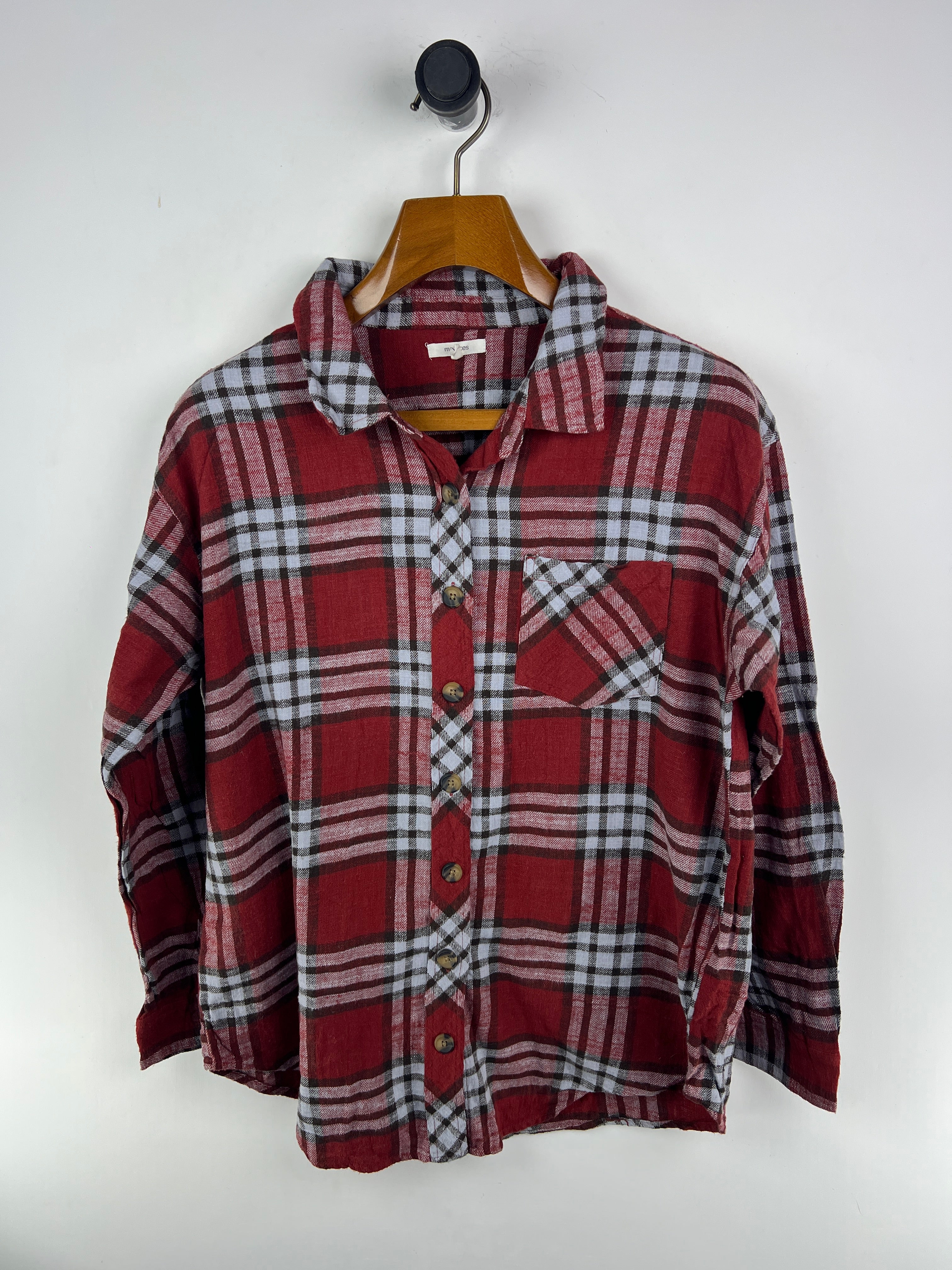Maurices Shirt (Women) (Large/X-Large)