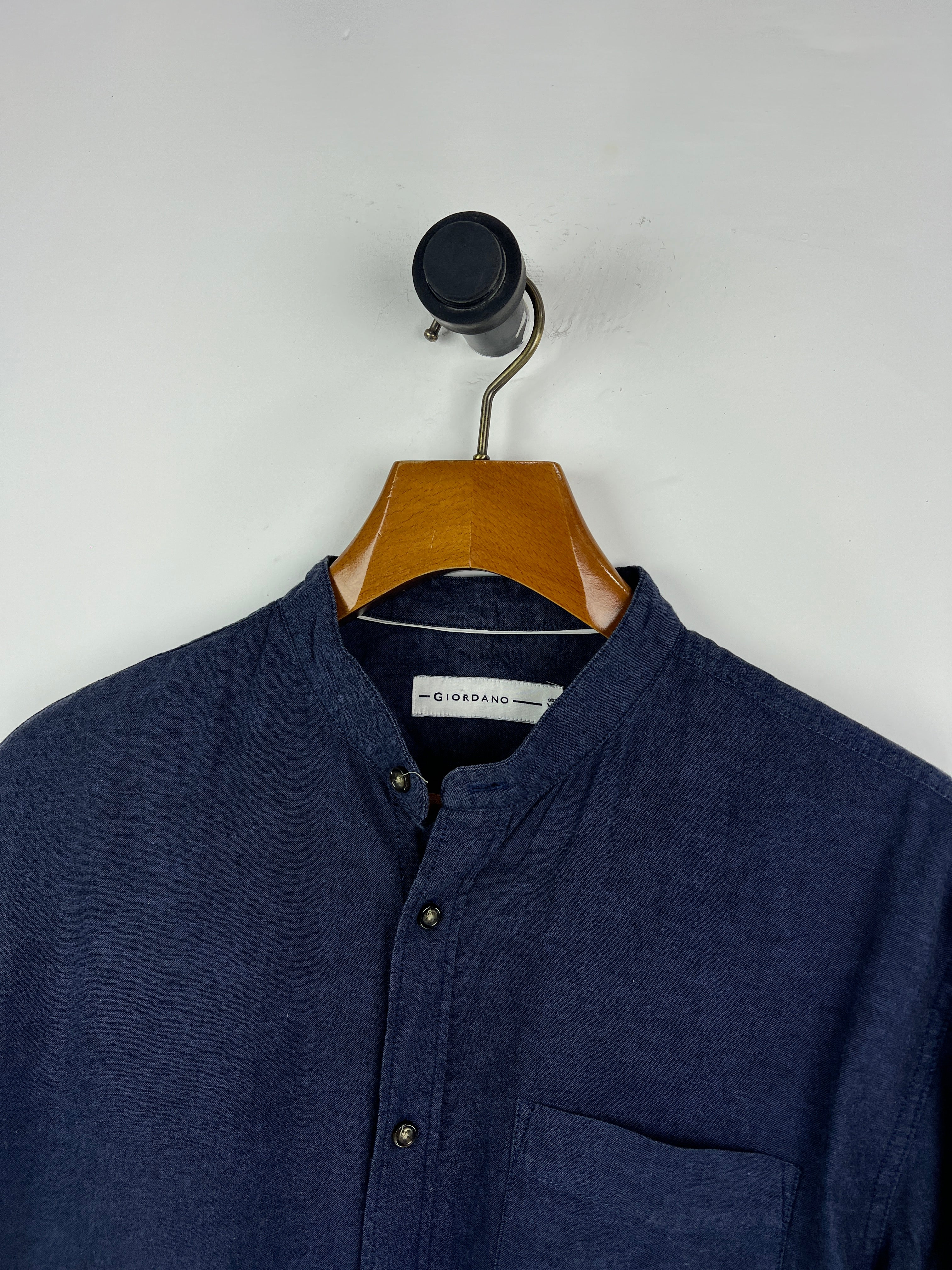 Giordano Shirt (Medium-Large)