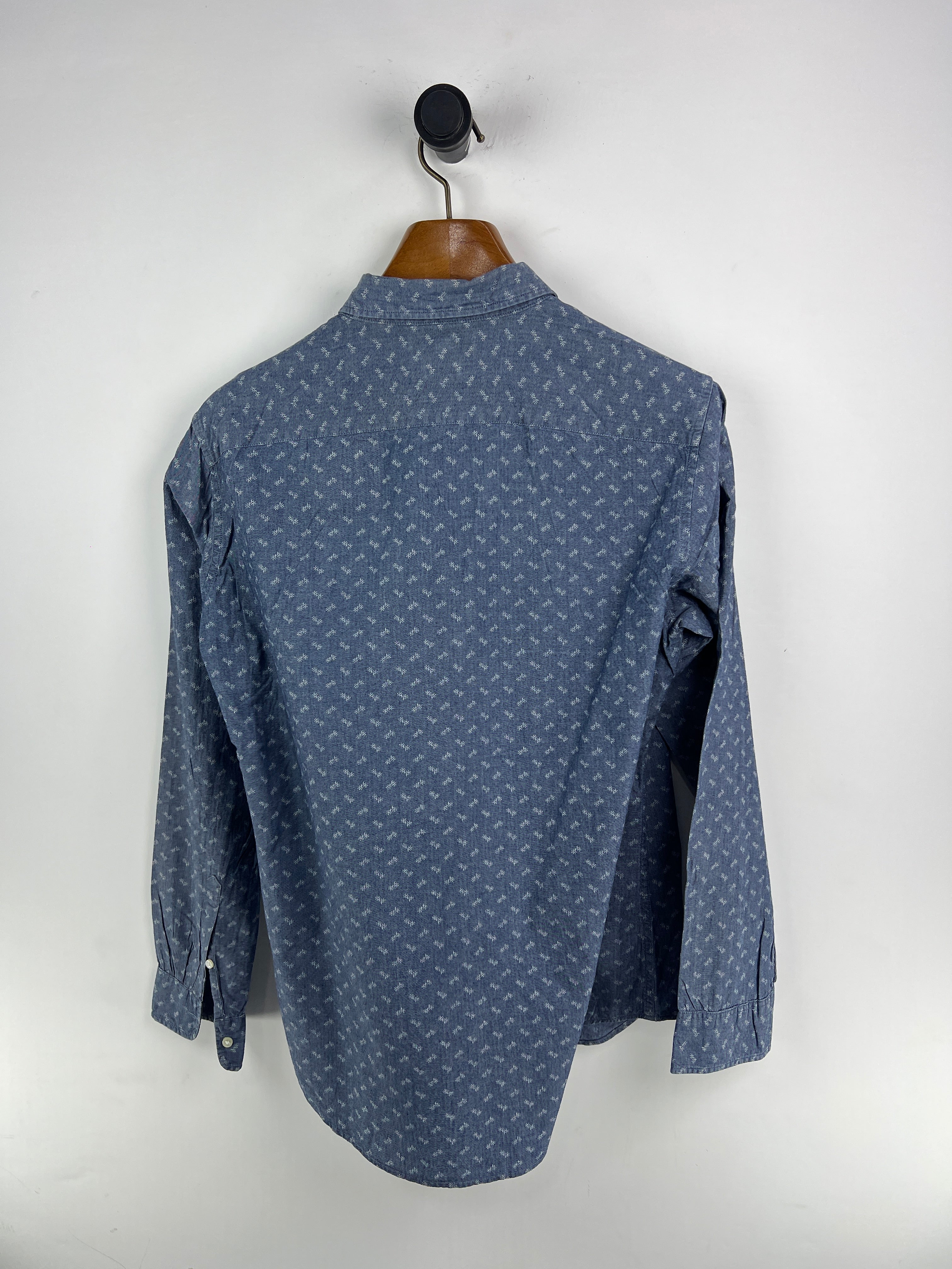 Uniqlo Shirt (Medium)