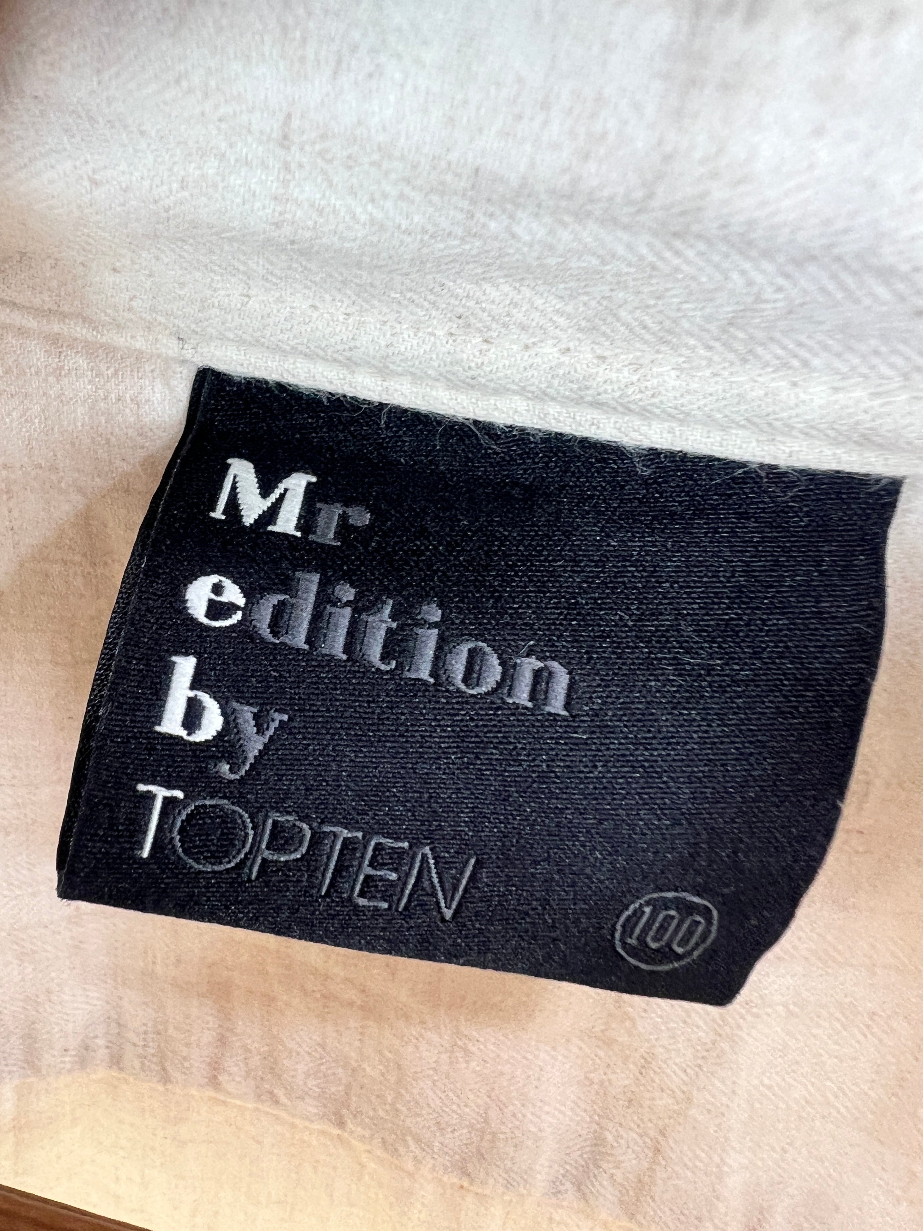 Top Ten Linen Shirt (Medium)