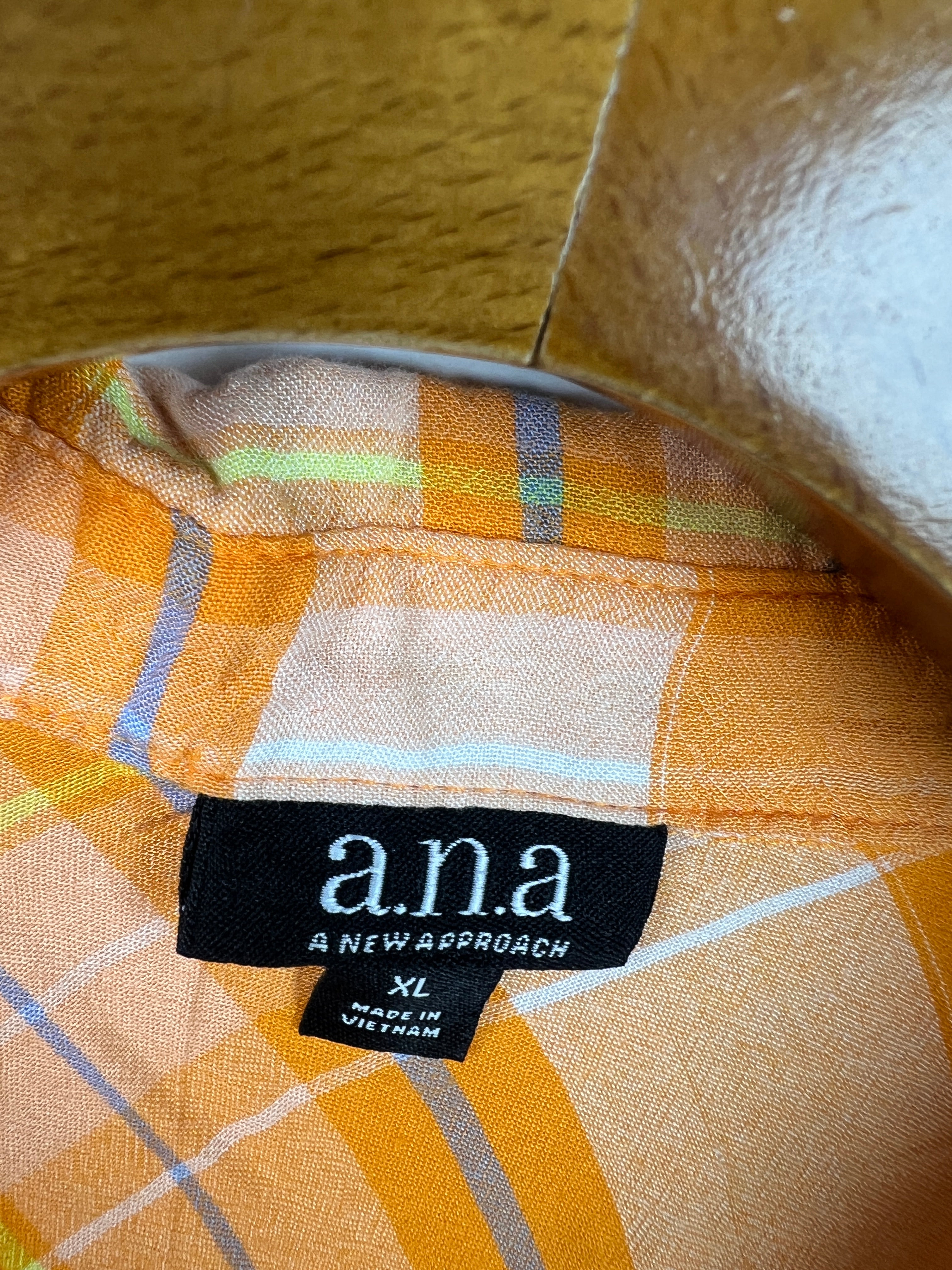 Ana Blouse (Women) (Medium-Large)