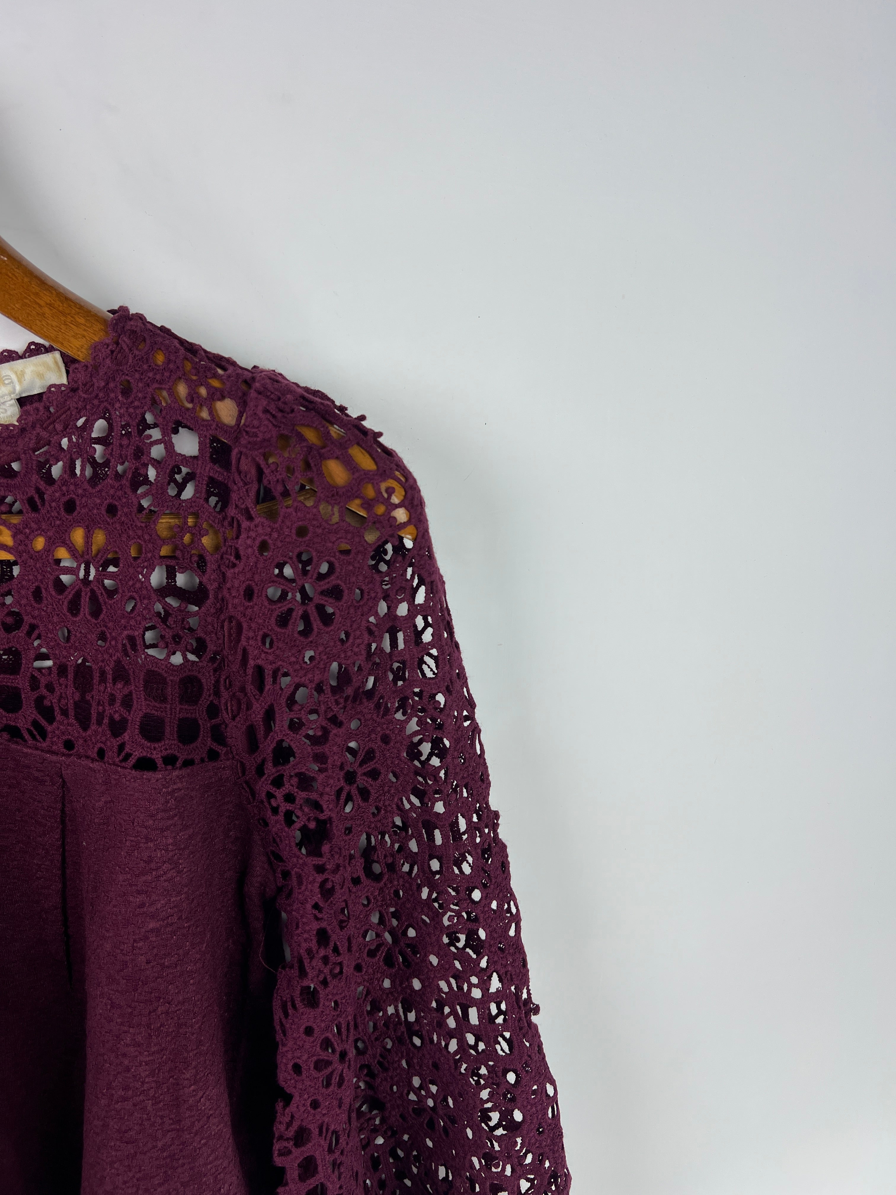 Blouse (Women) (Medium-Large)