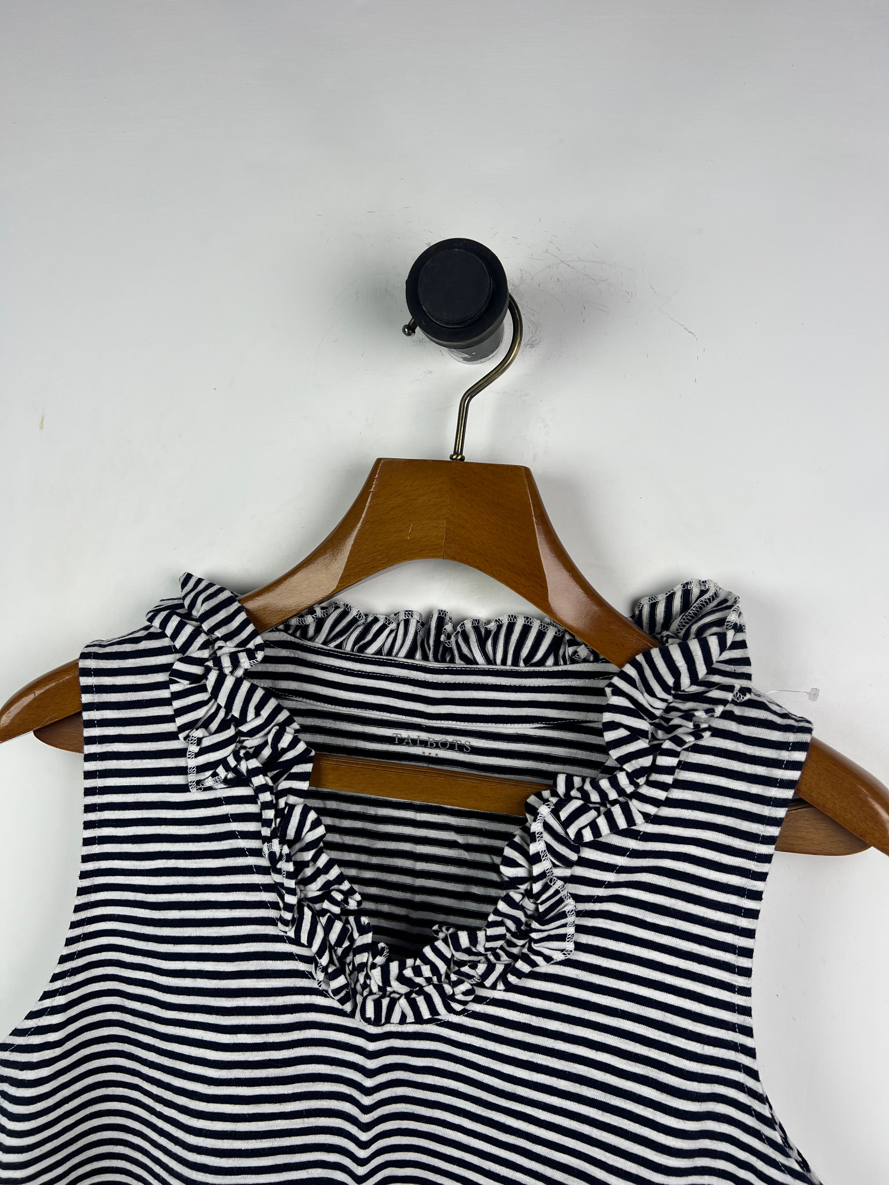 Talbots Tank Top (Women) (Medium-Large)