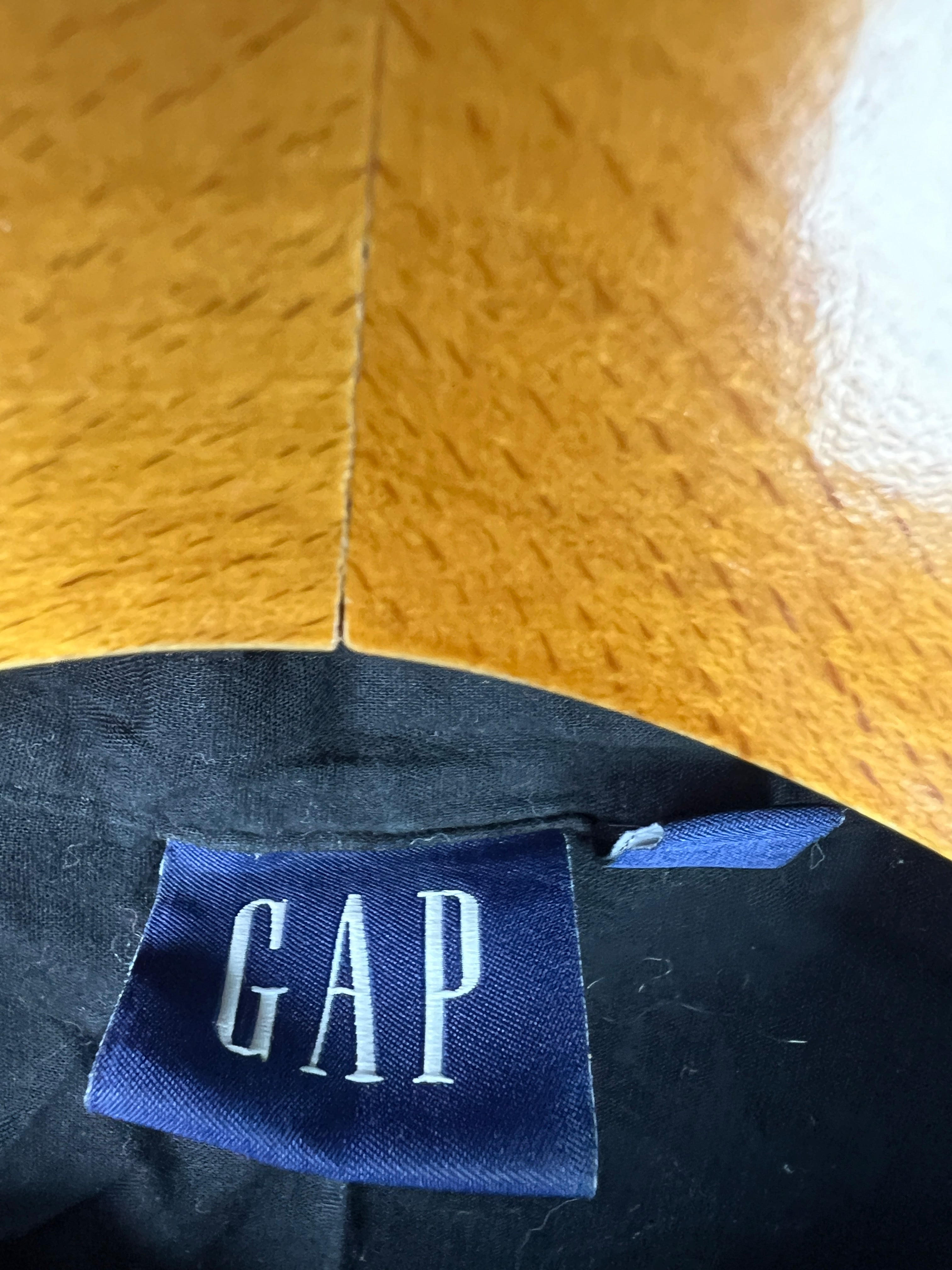 Gap Blouse (Women) (Medium-Large)