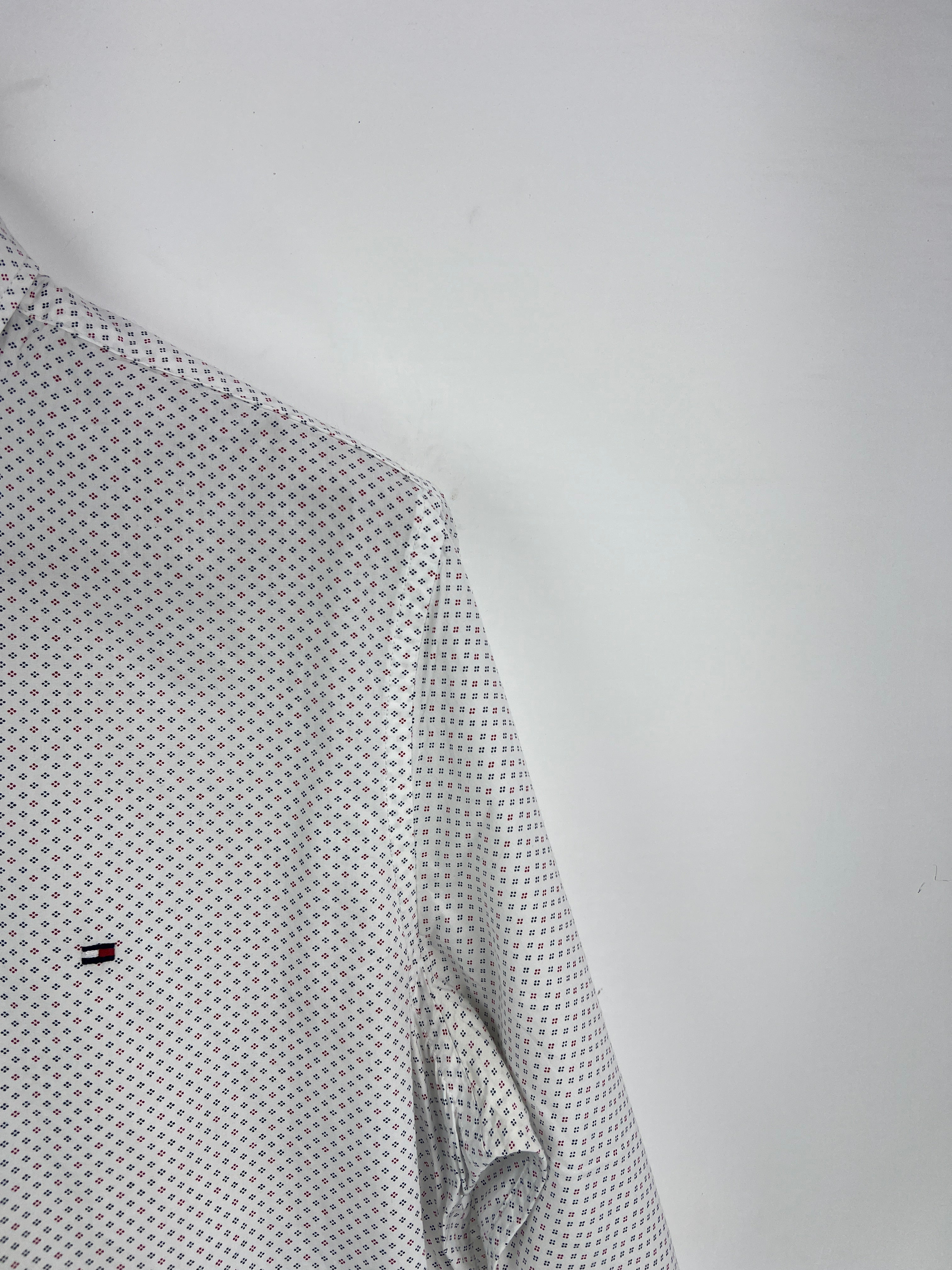 Tommy Hilfiger Shirt (Large)