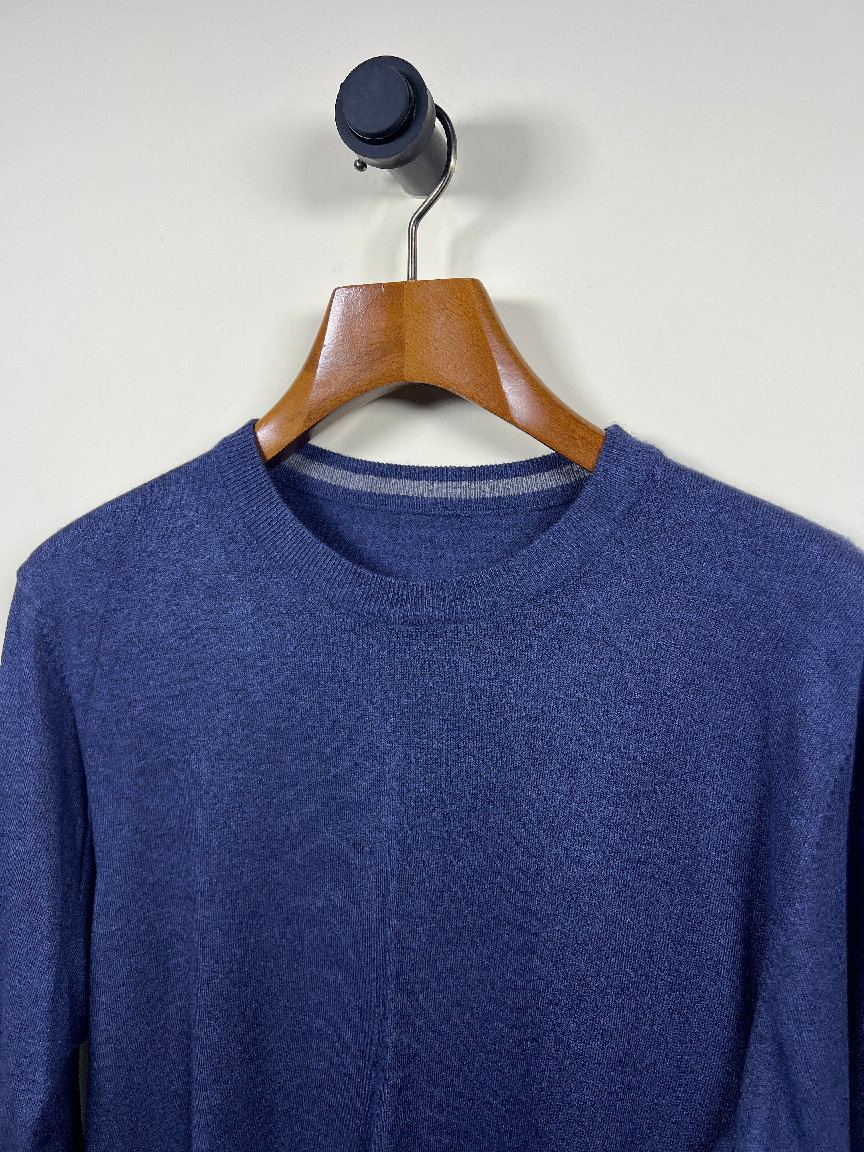 Sweater (Medium-Large)