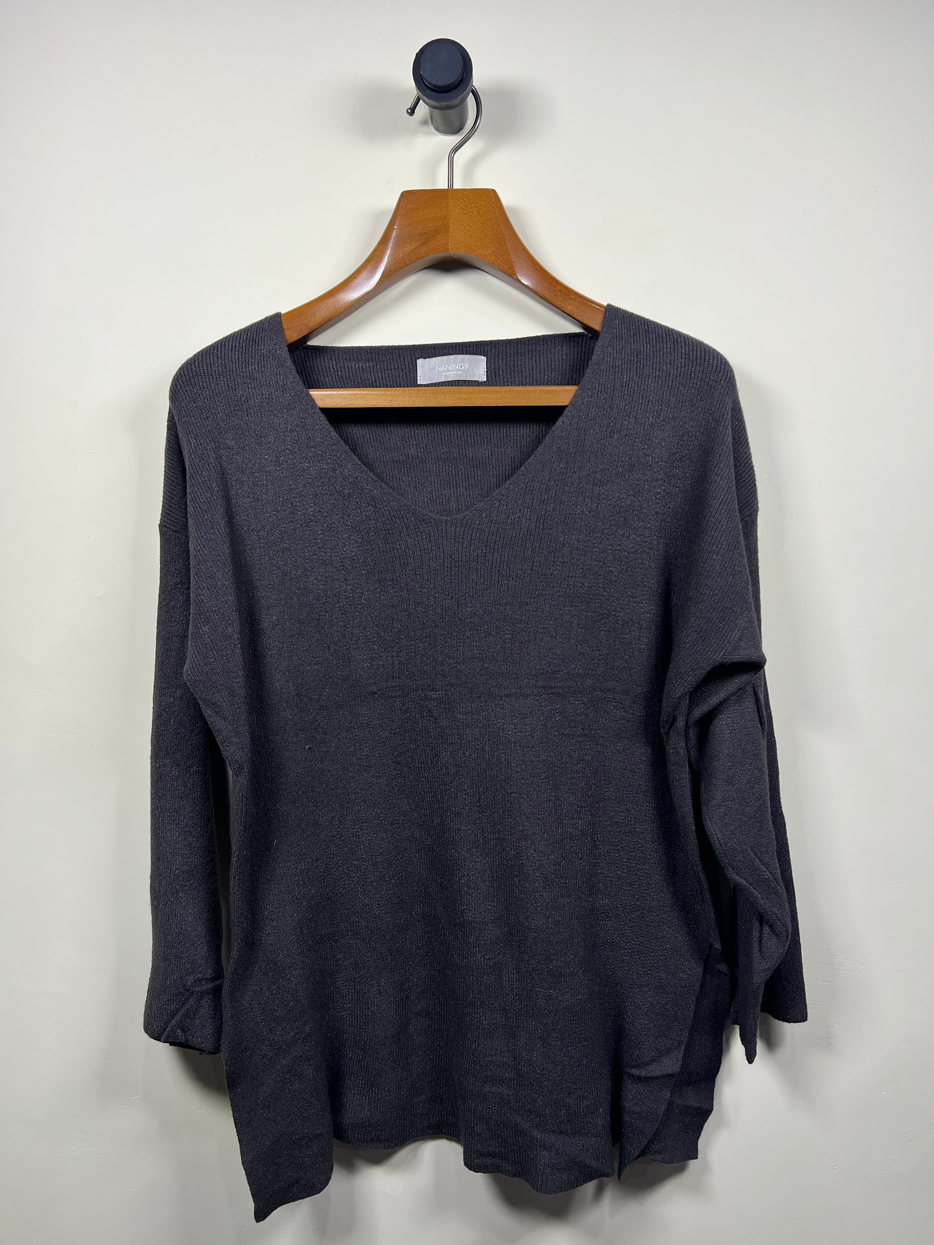 Naning Sweater (Women) (Medium)