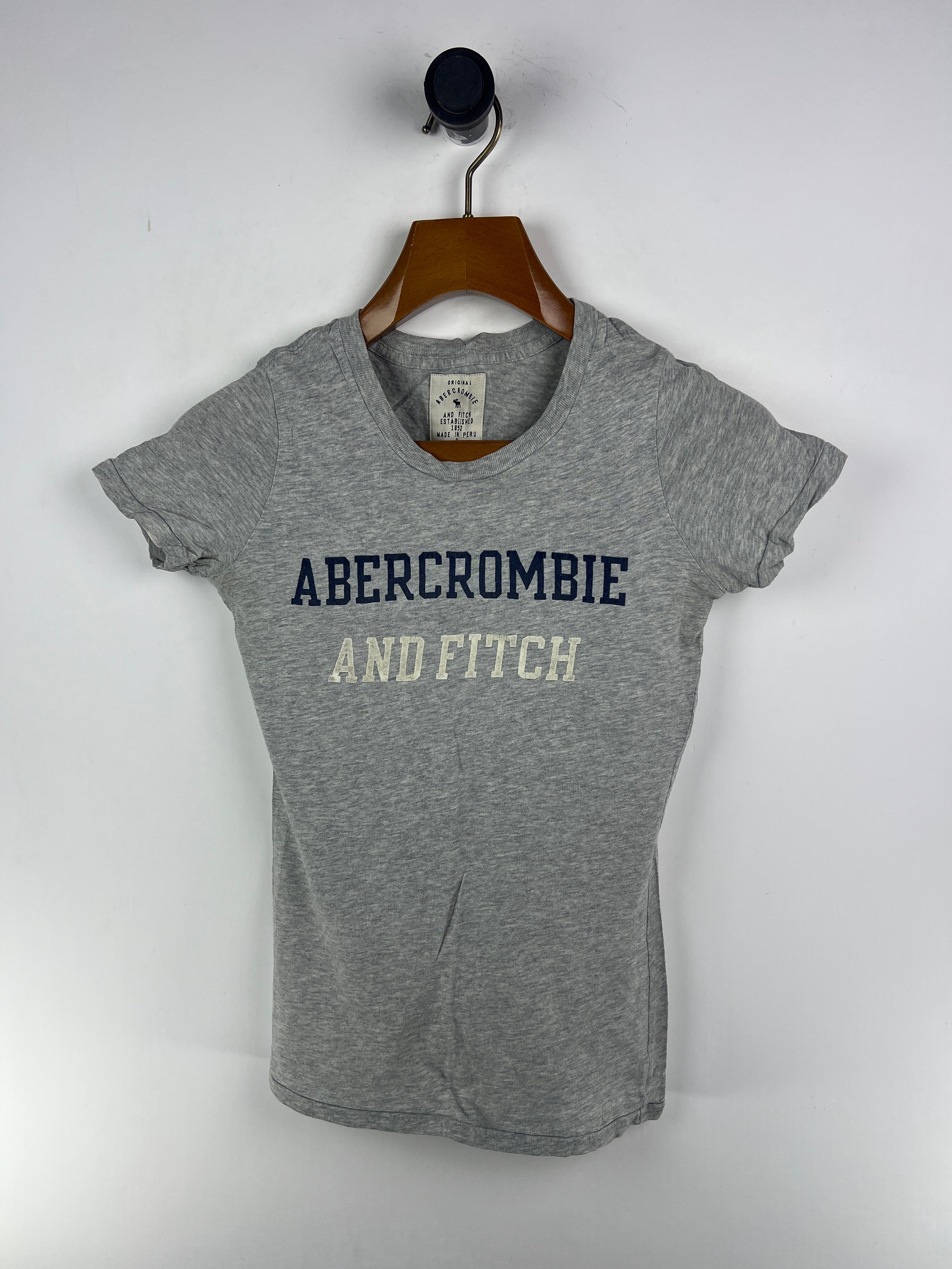 Abercrombie T-Shirt (Women) (X-Small)