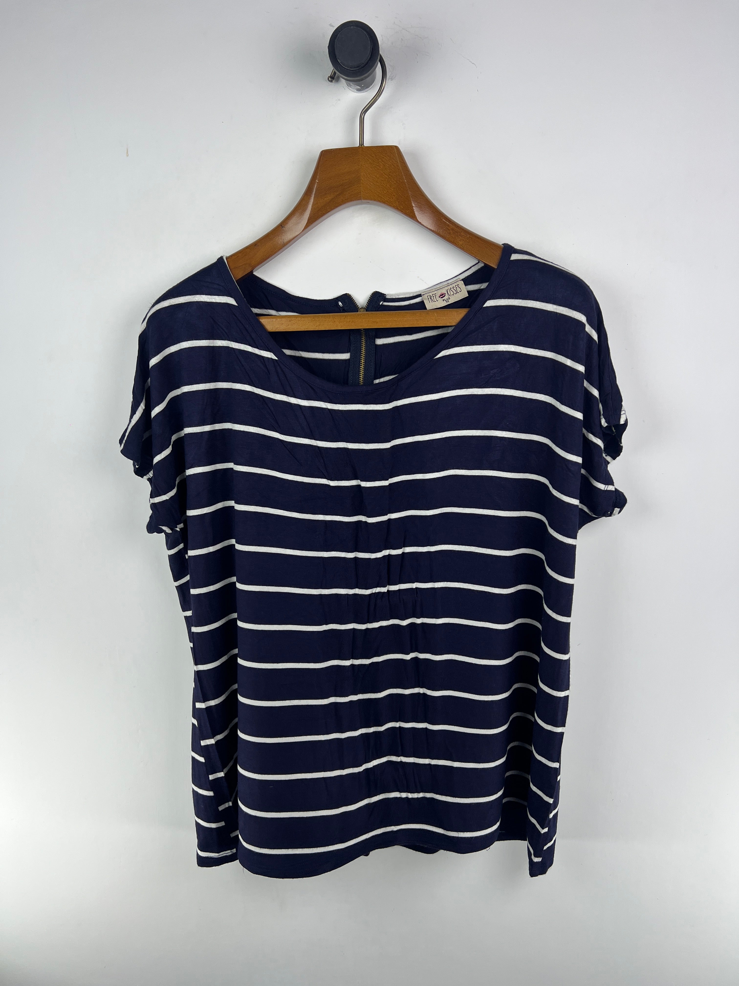 Blouse (Women) (Large/X-Large)