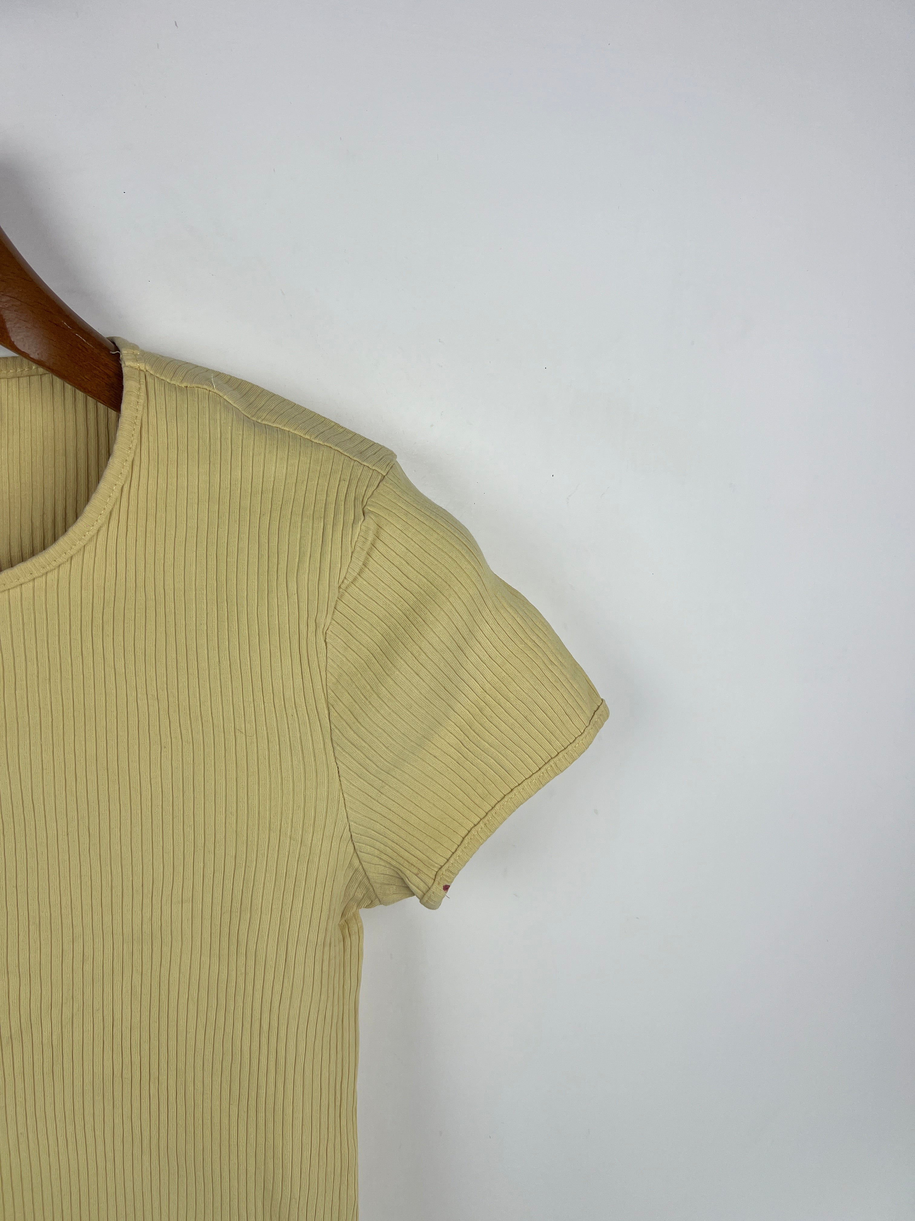 H&M T-Shirt (Women) (Small-Medium)