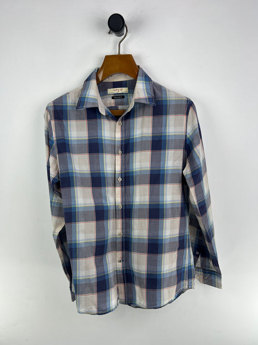 Culture Linen Shirt (Small)