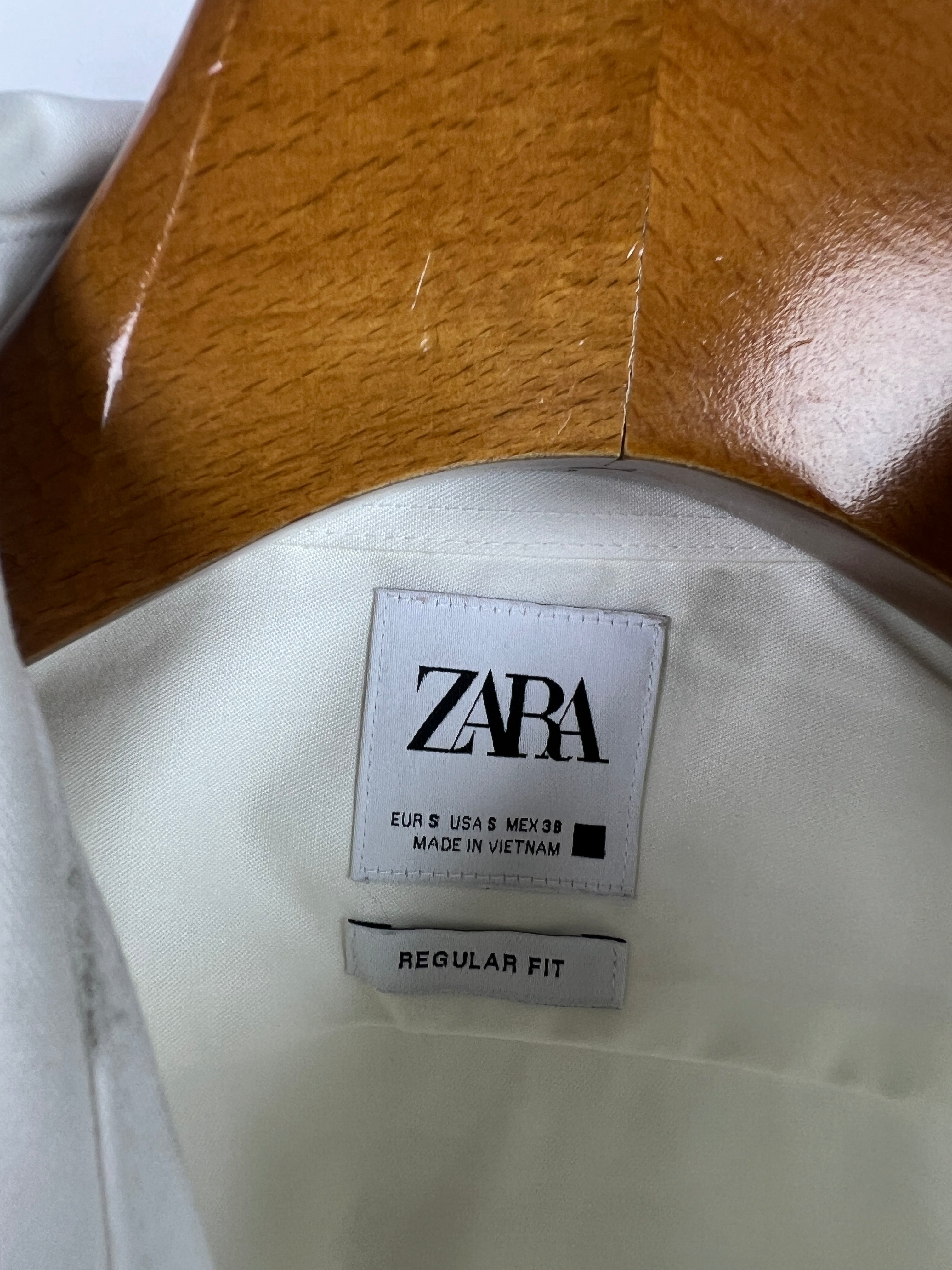 Zara Shirt (Small-Medium)