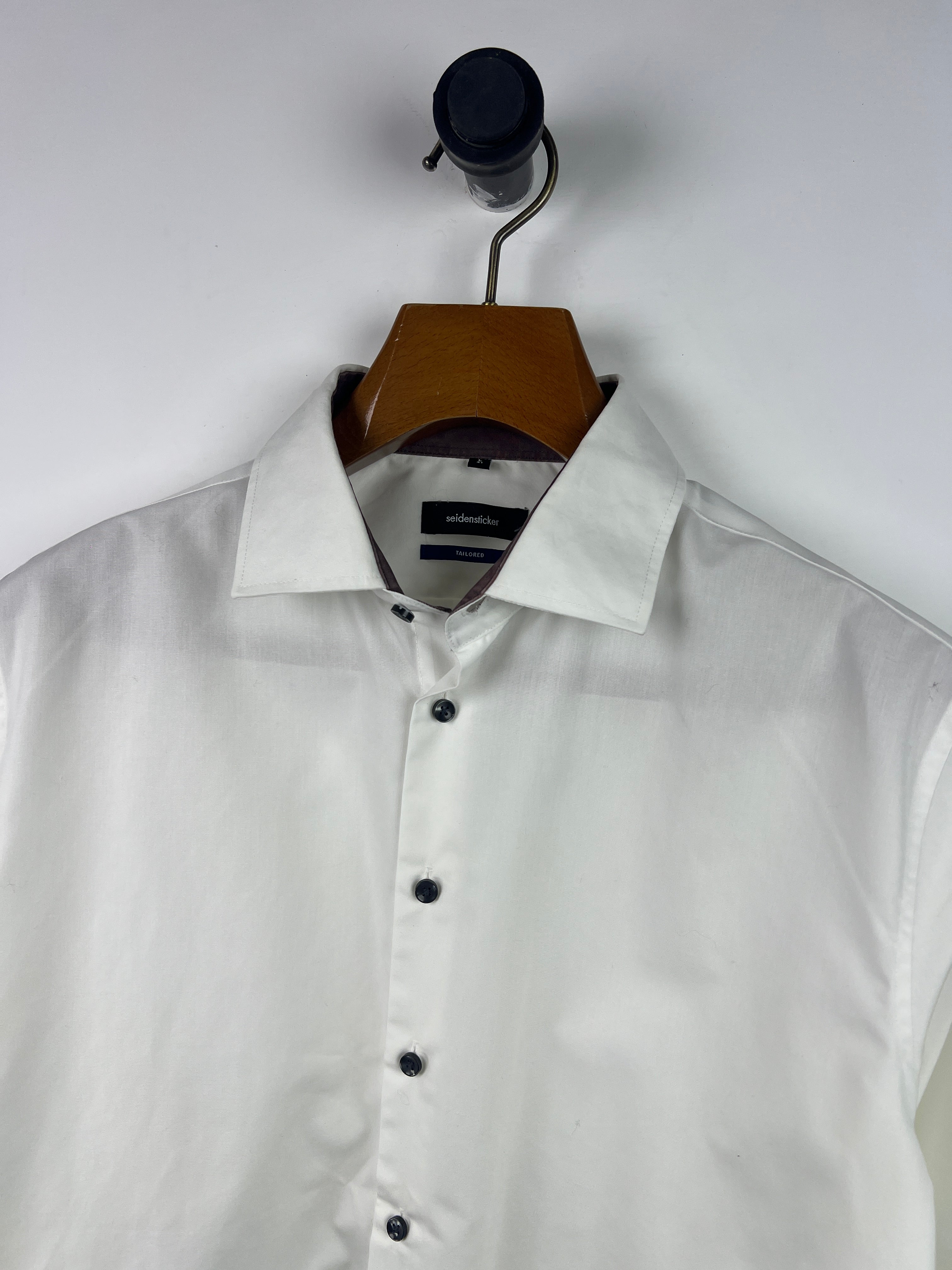 Seiden Shirt (Large)