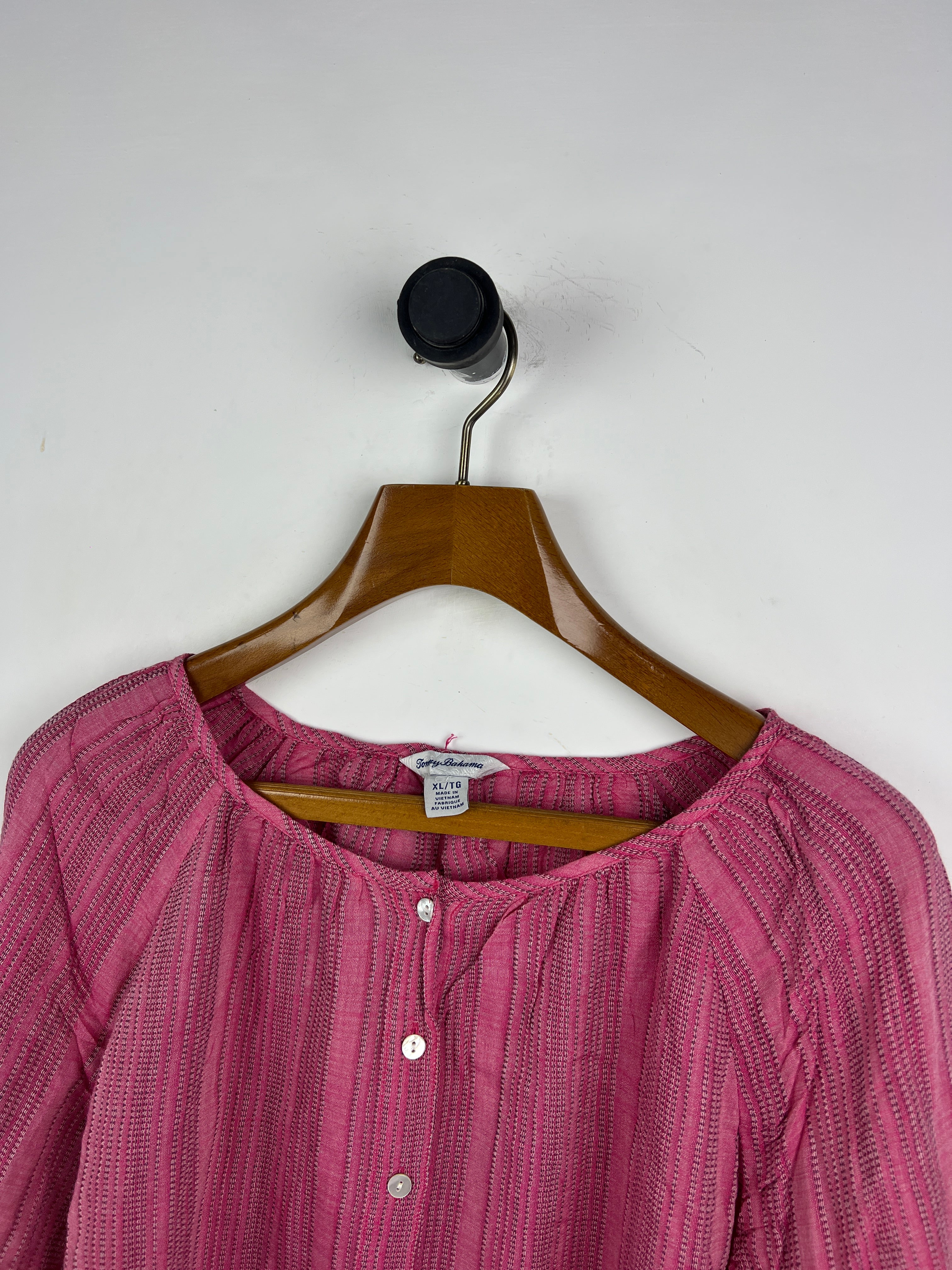 Tommy Bahama Blouse (Women) (Large/X-Large)