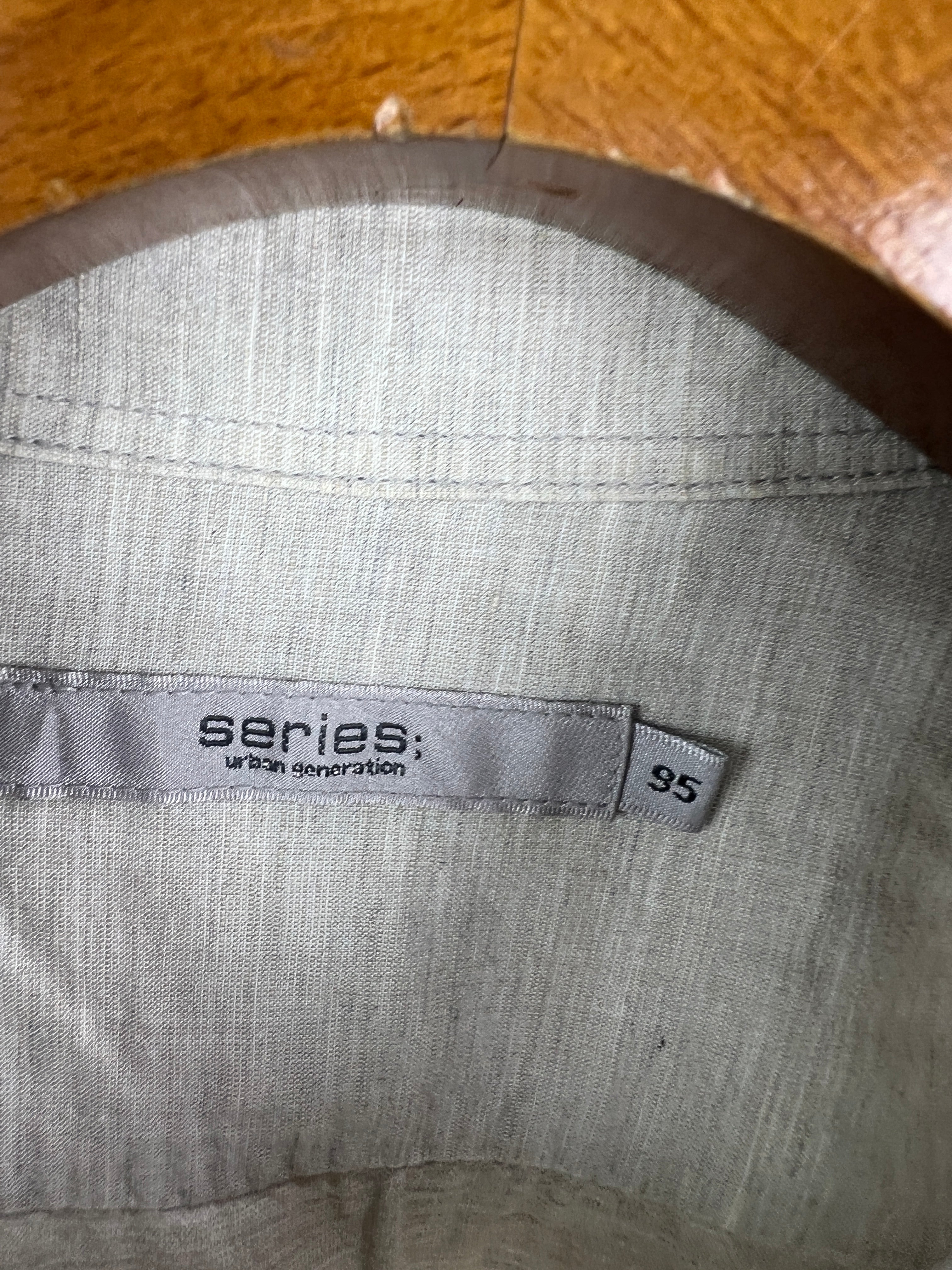 Series Linen Shirt (Small)