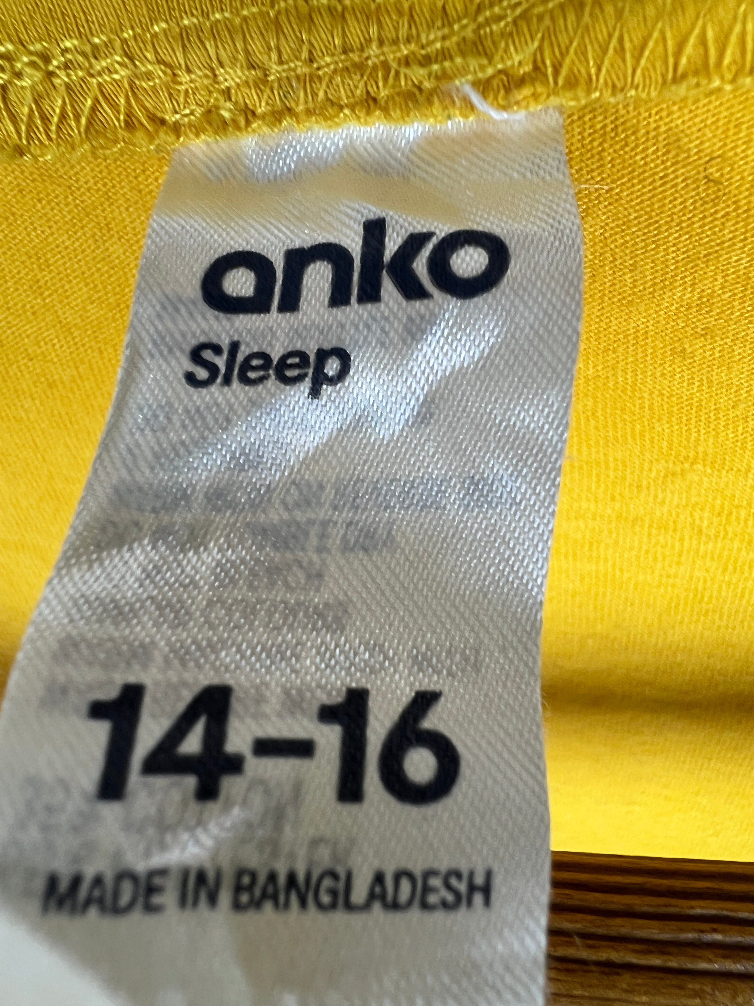 Anko Tank Top (Women) (Medium)