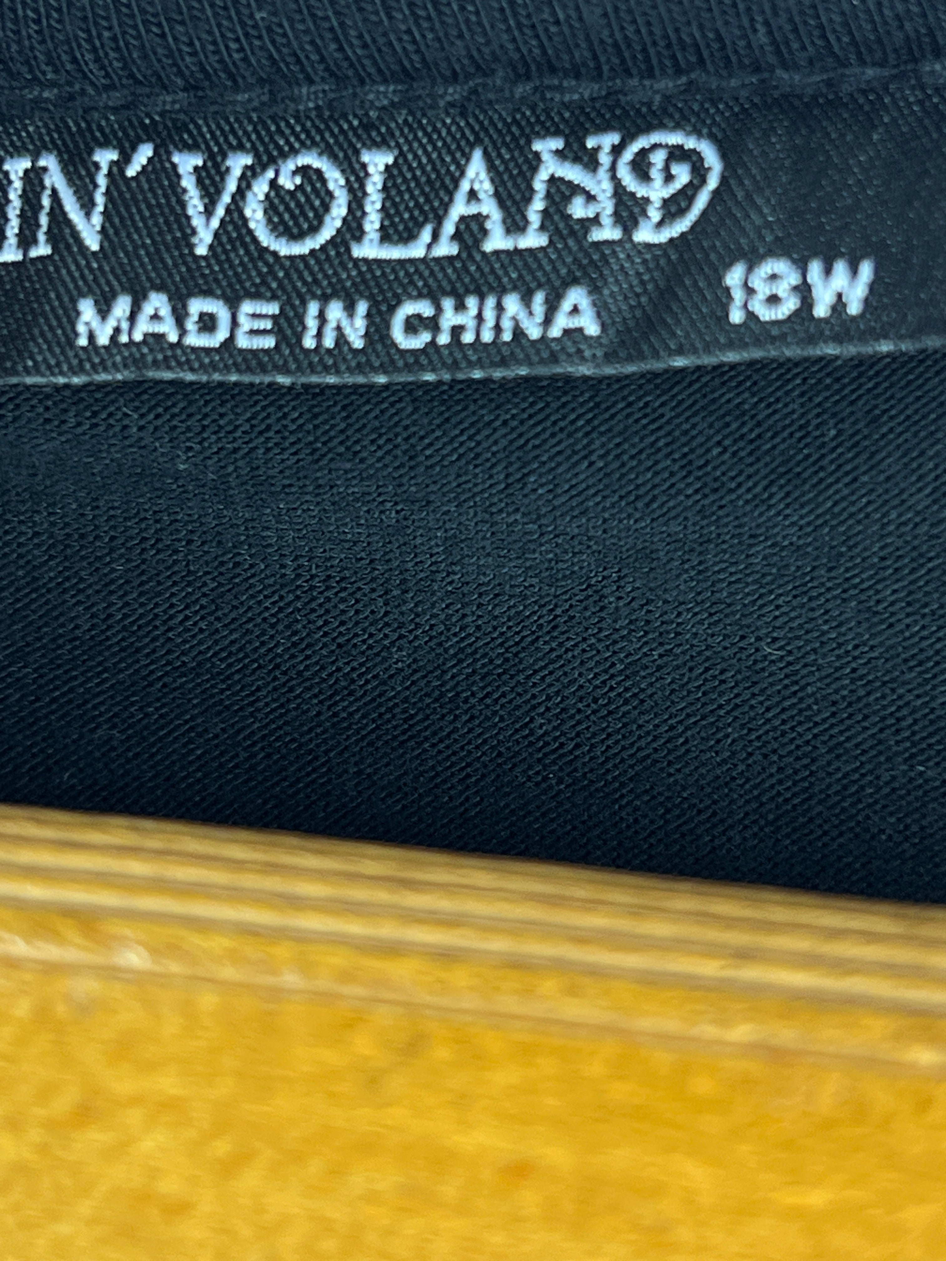 Volan Blouse (Women) (Medium-Large)