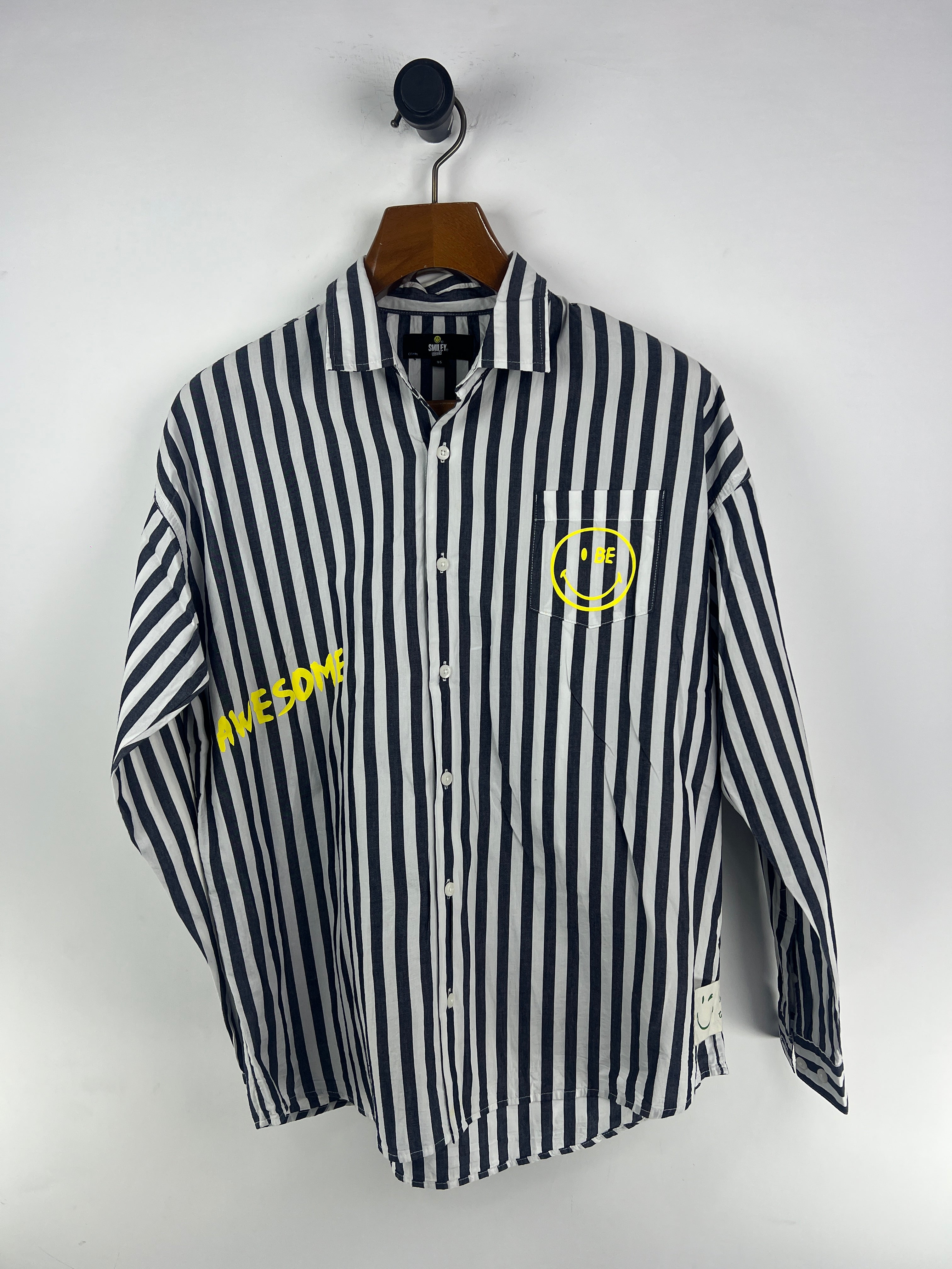 Smiley Linen Shirt (Medium-Large)
