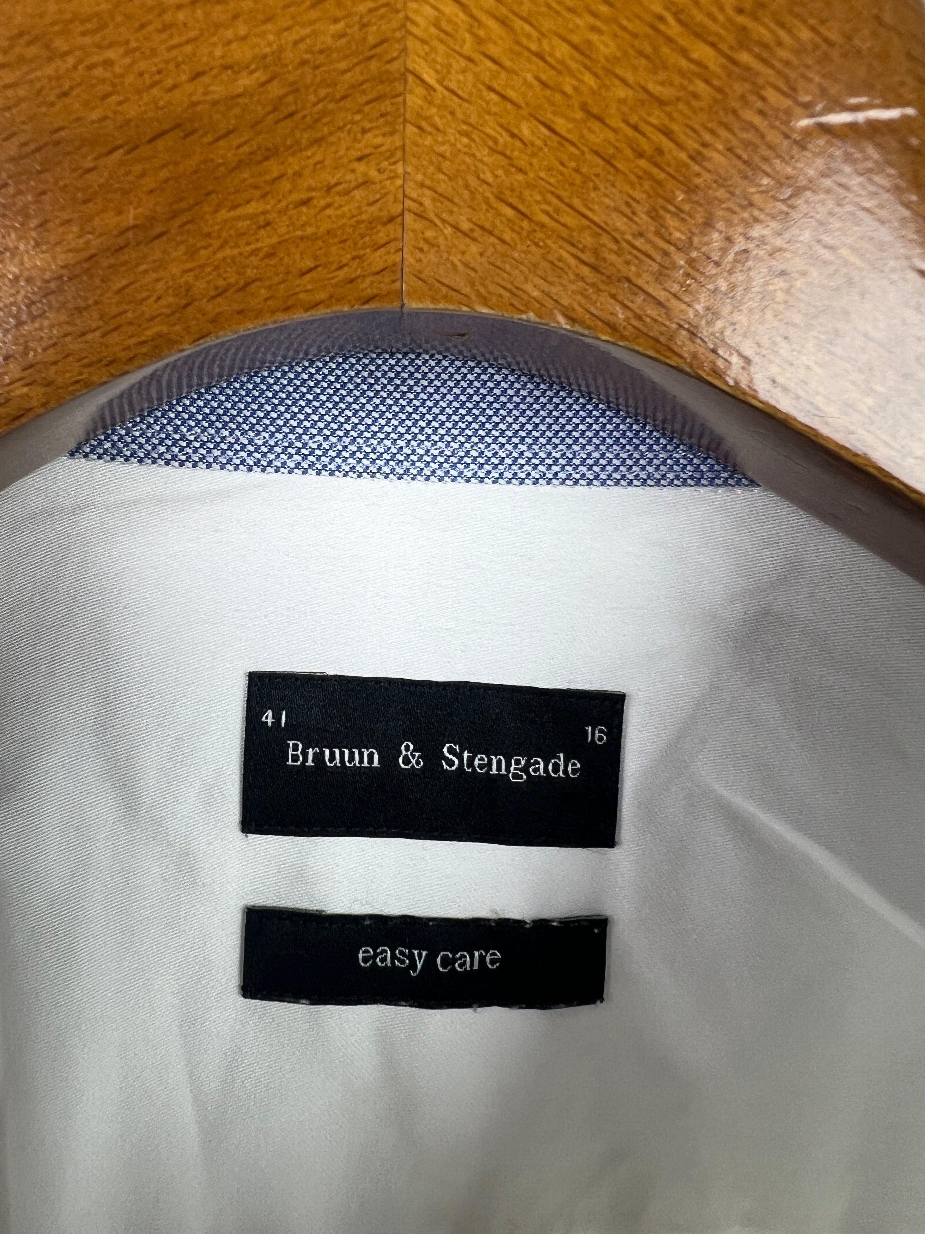Bruun Shirt (Medium-Large)