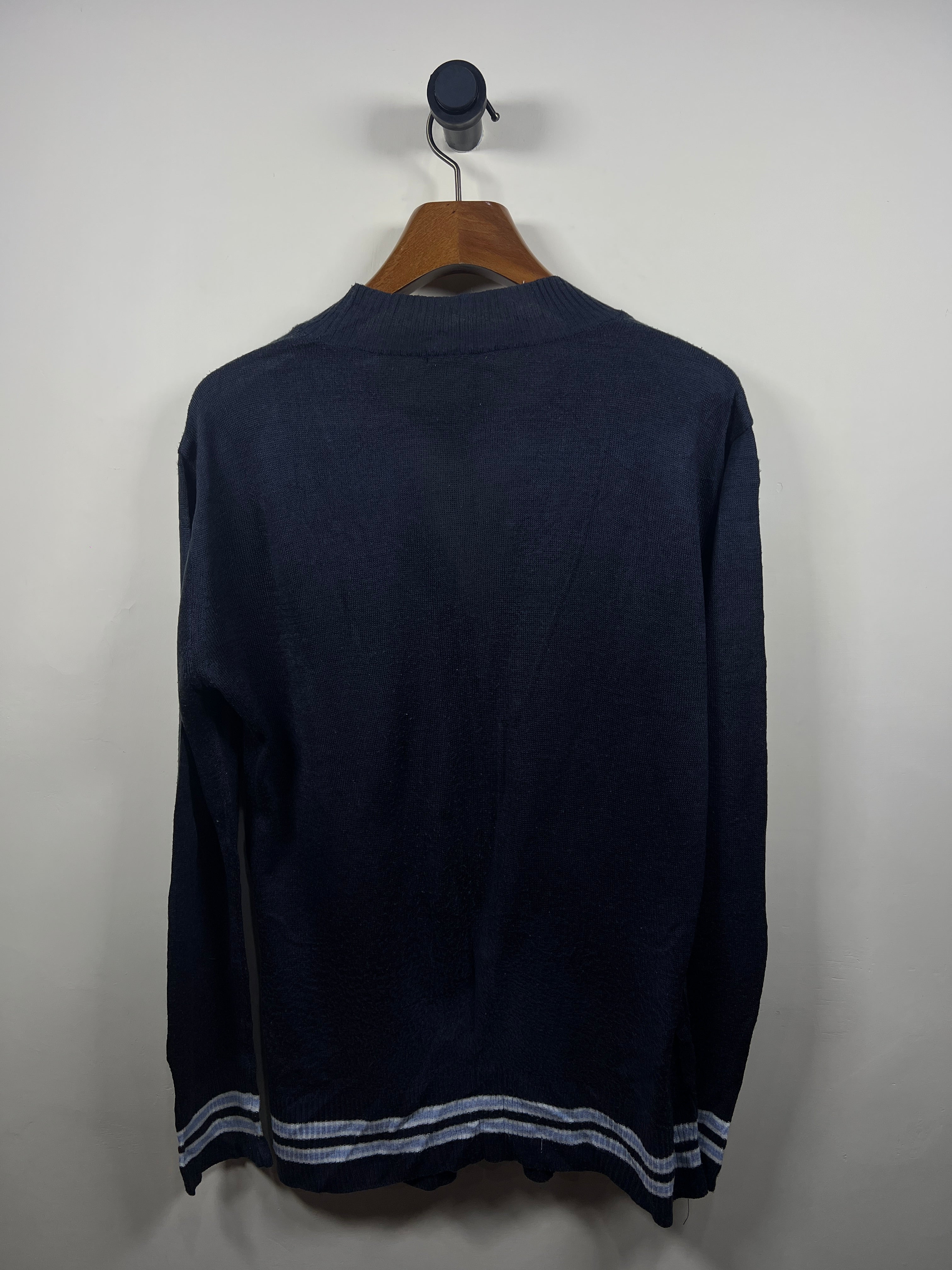 Second Buttoned Sweater (Large)