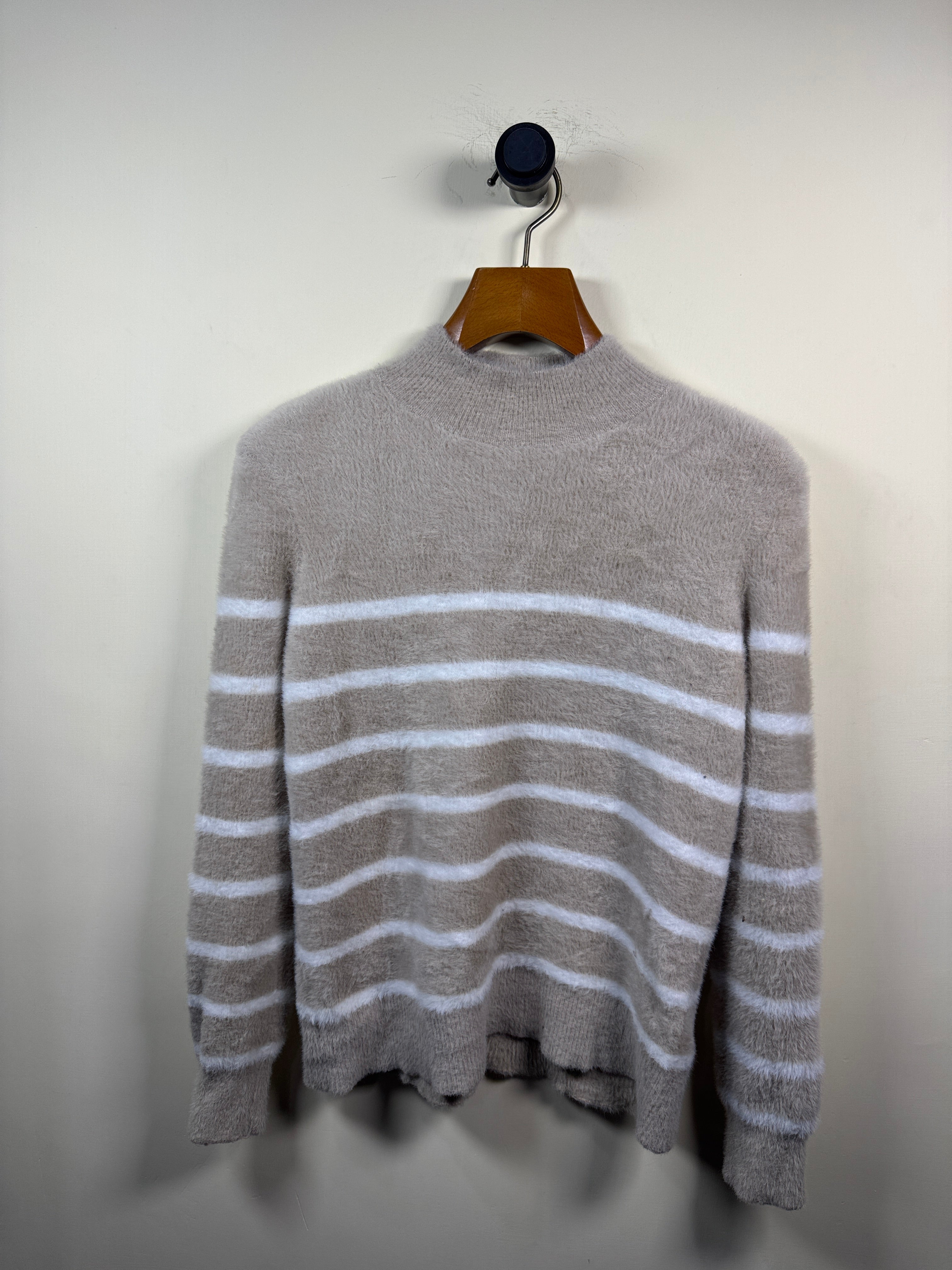 Bailey Sweater (Women) (Small-Medium)