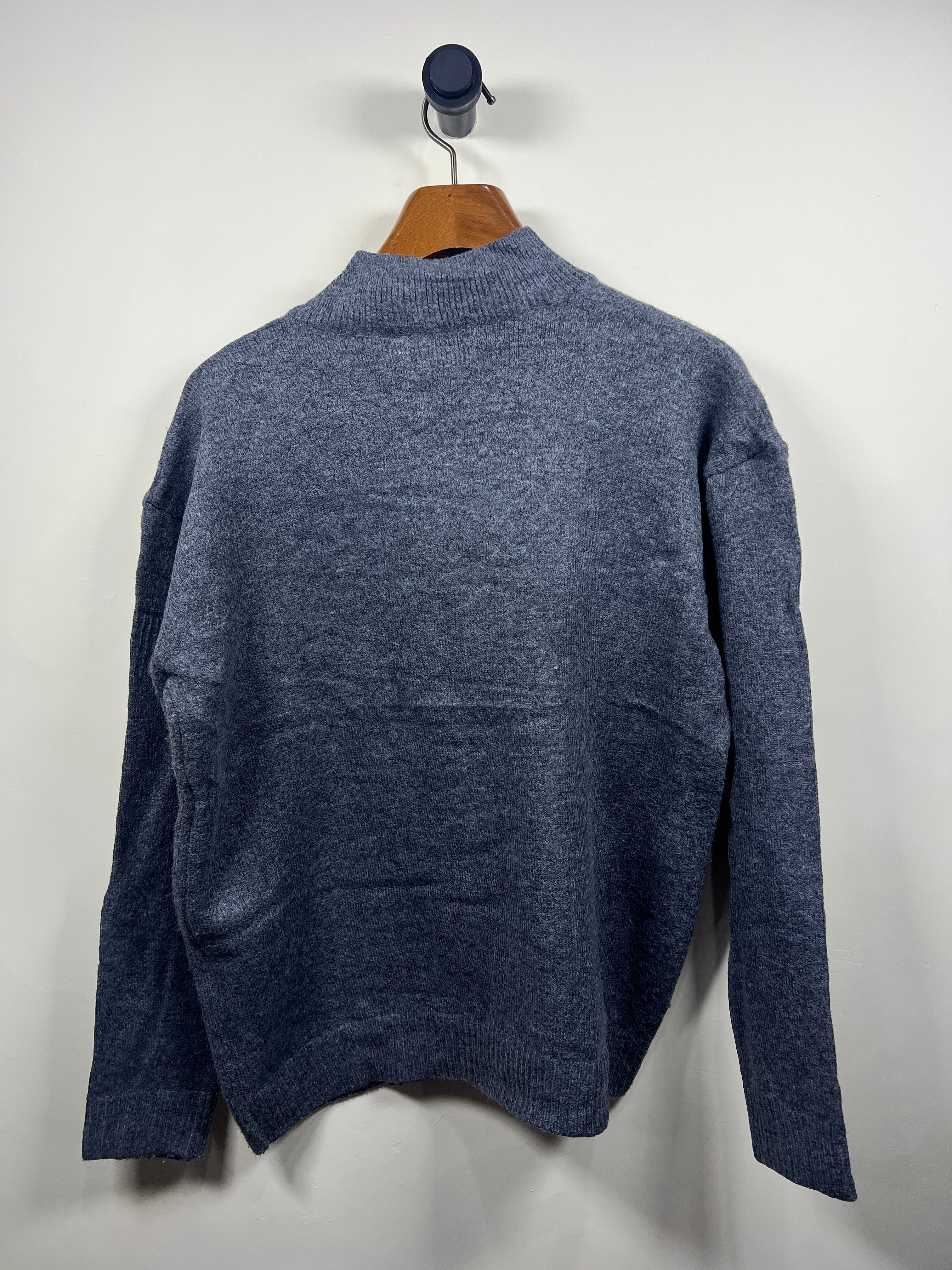 Jogun Quarter Buttoned Sweater (Large)