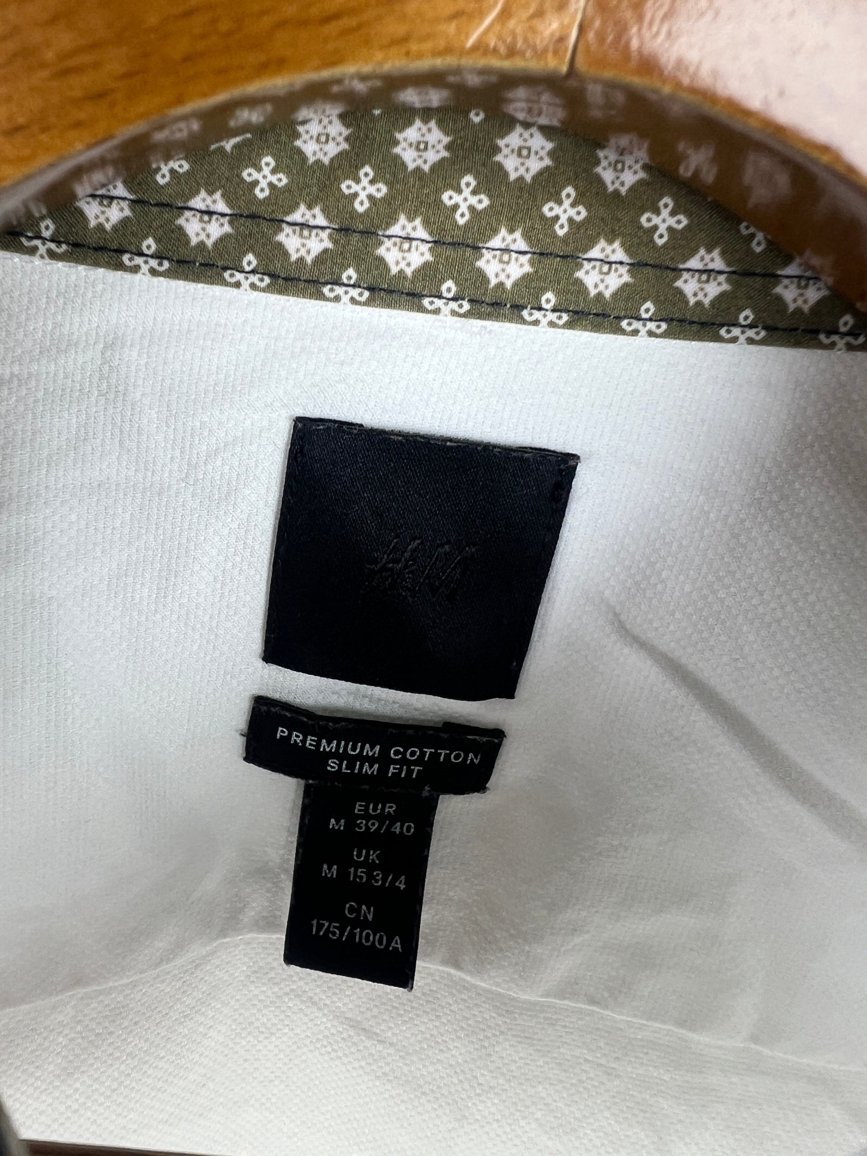 H&M Shirt (Small-Medium)