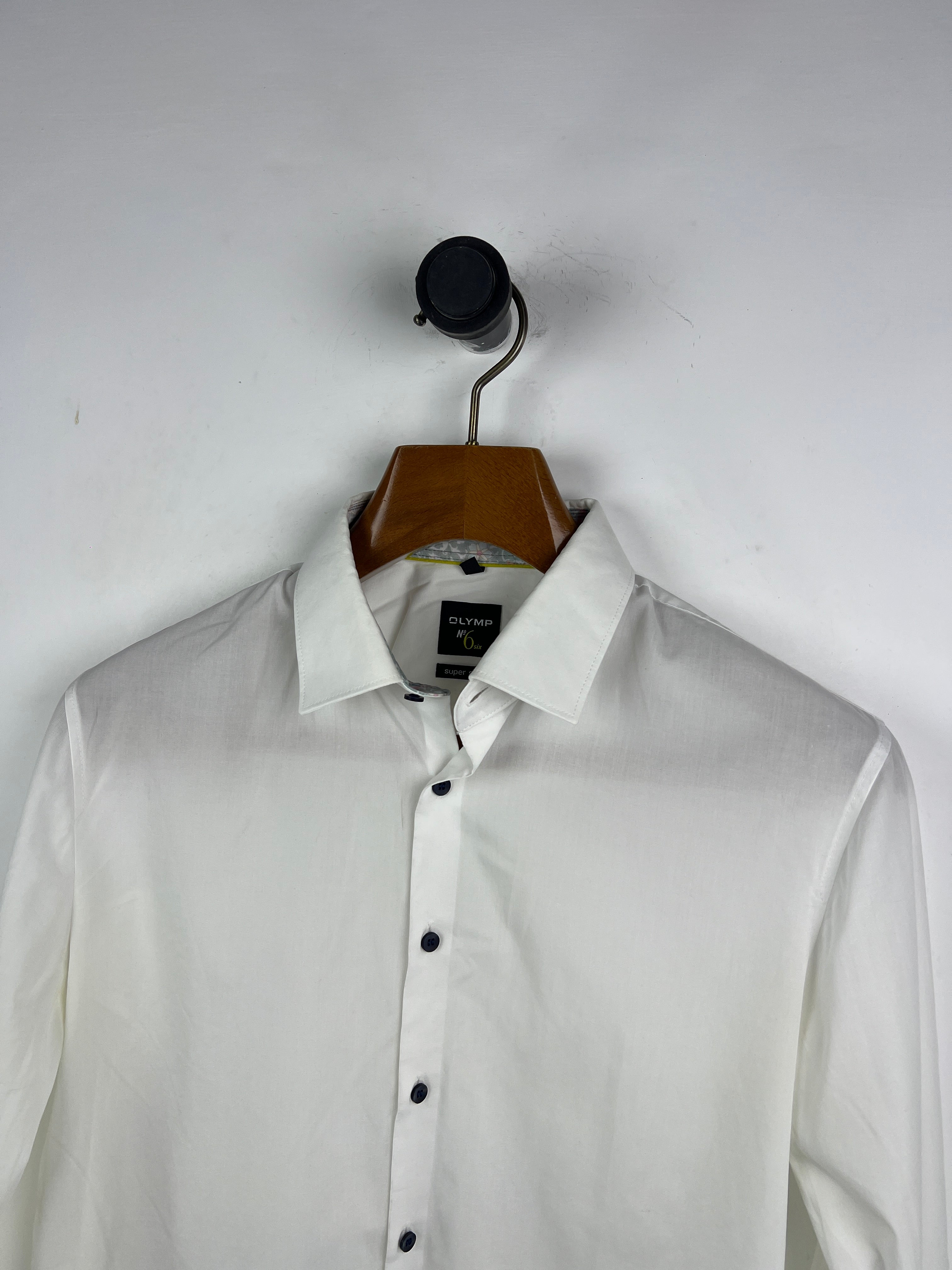 Olymp Shirt (Medium)