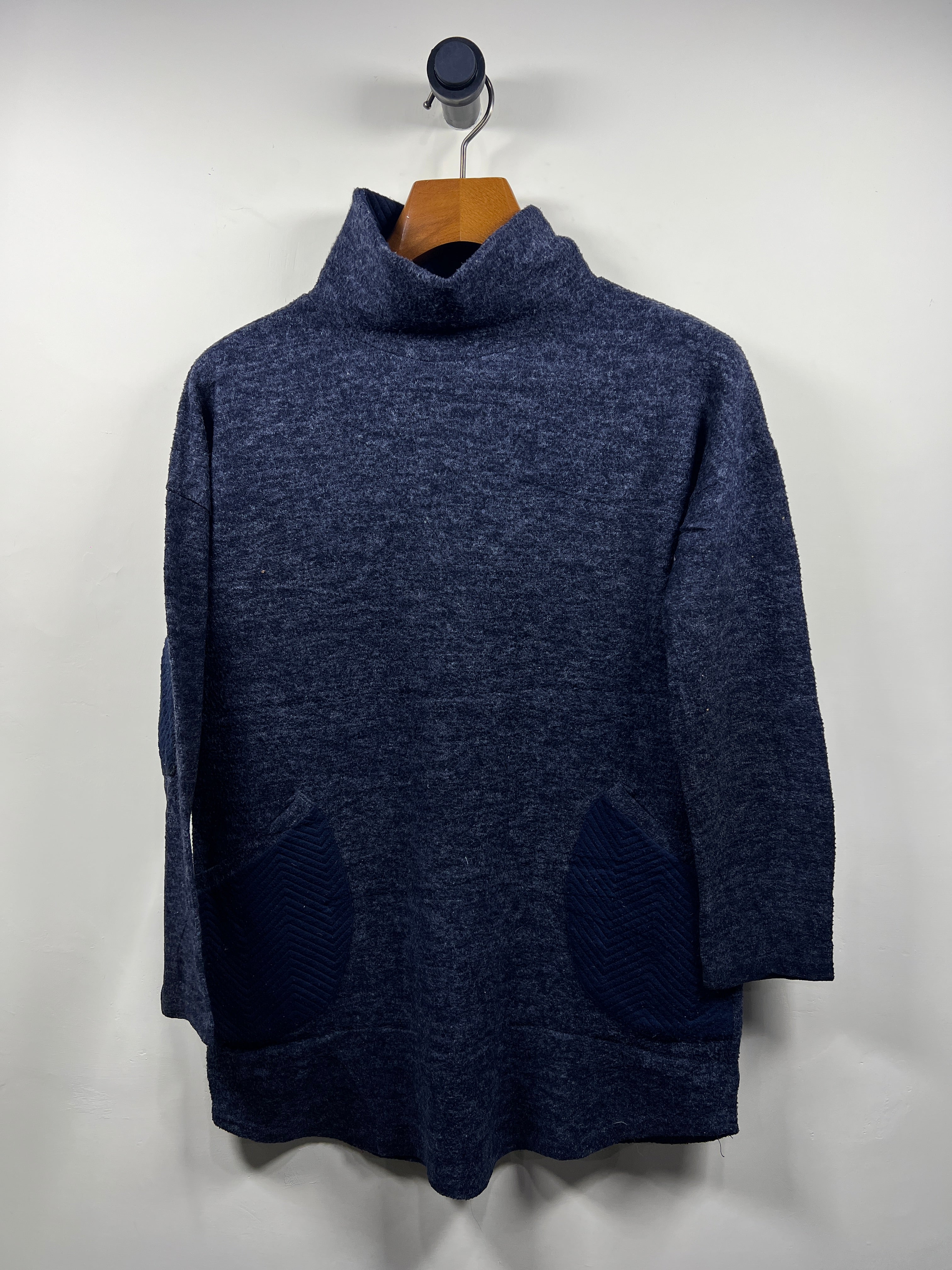 Turtle Neck Sweater (Women) (Medium-Large)