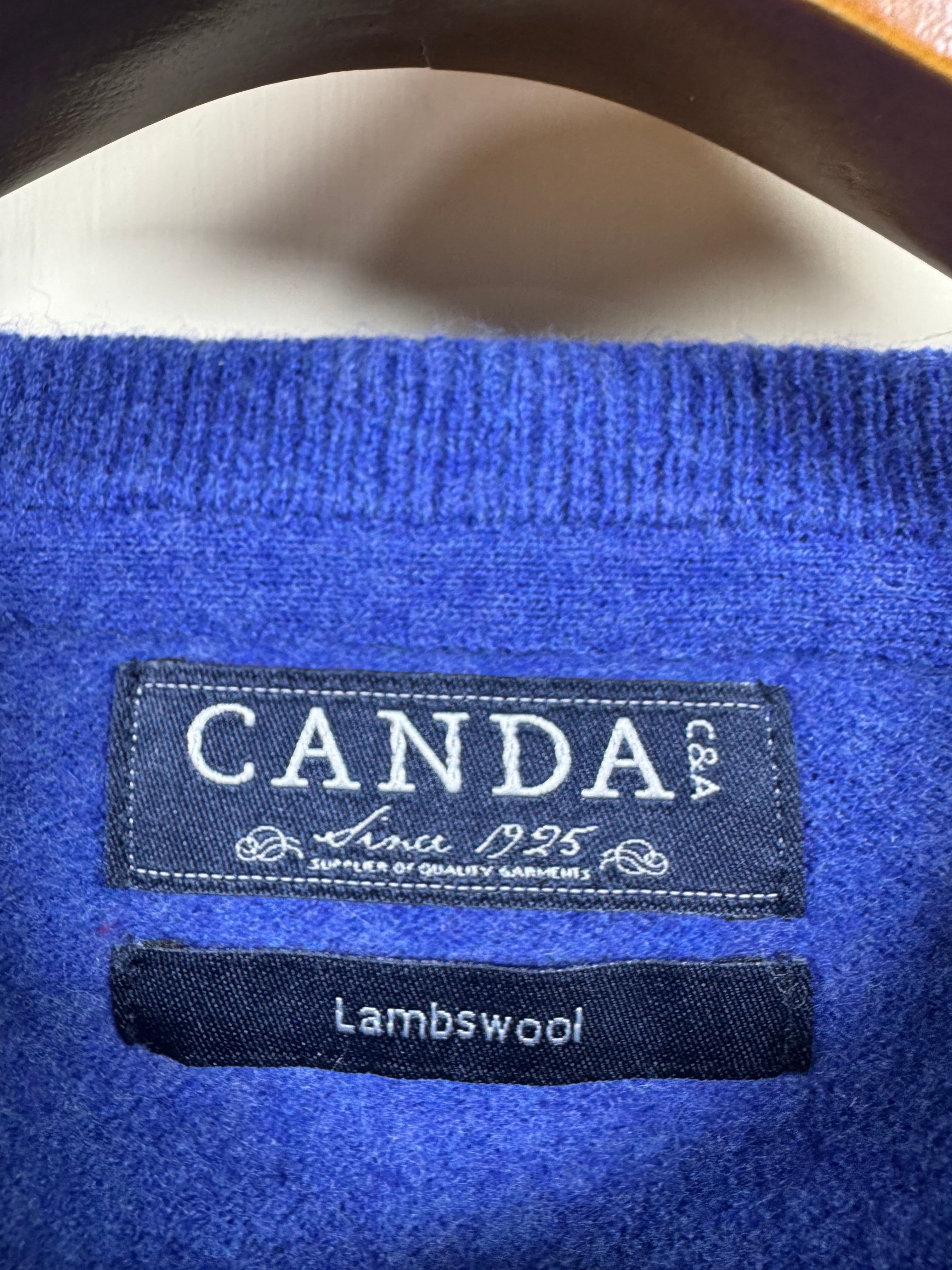 Canda Lambswool Sweater (Medium)