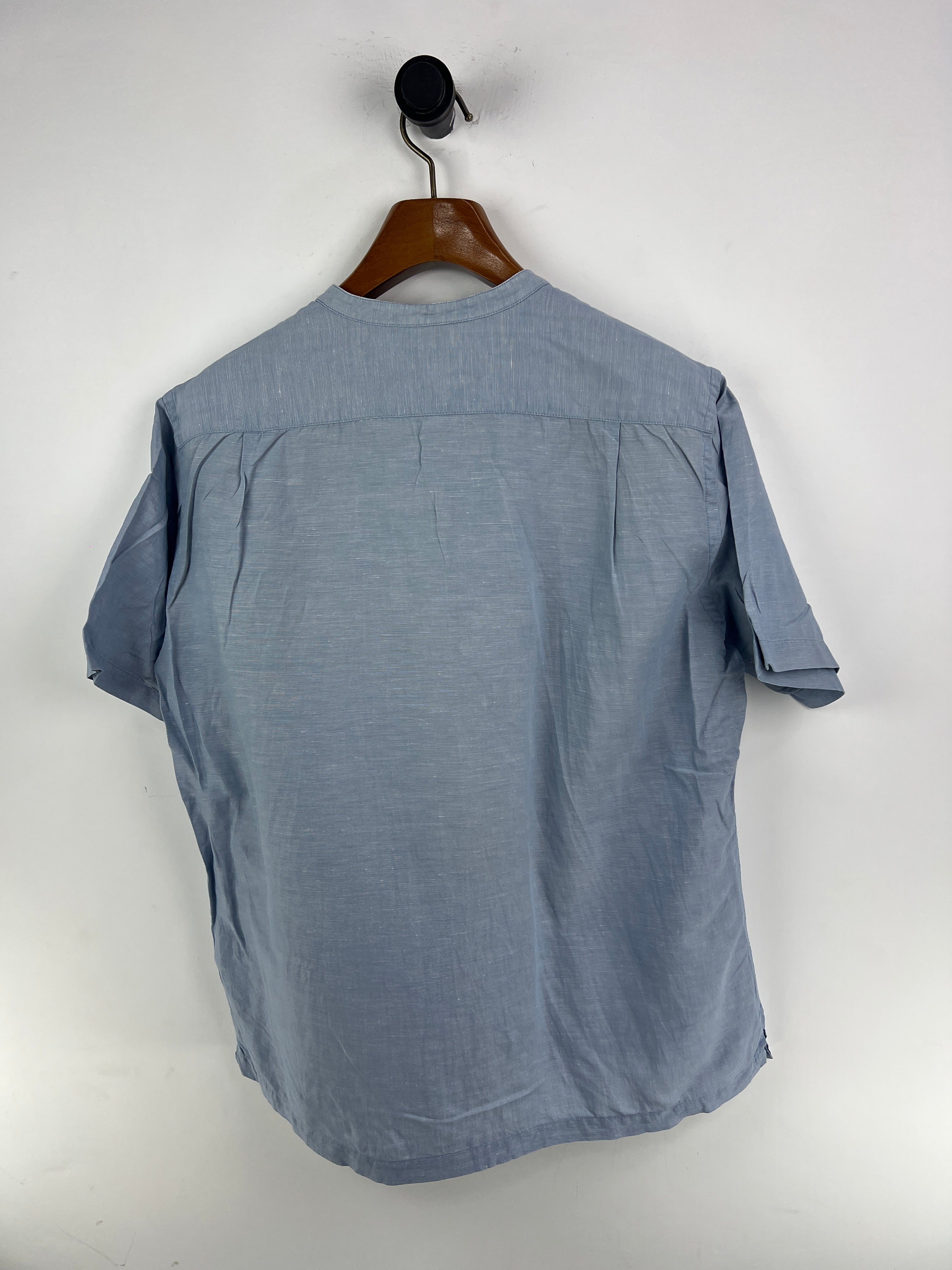 Uniqlo Linen Shirt (Medium-Large)