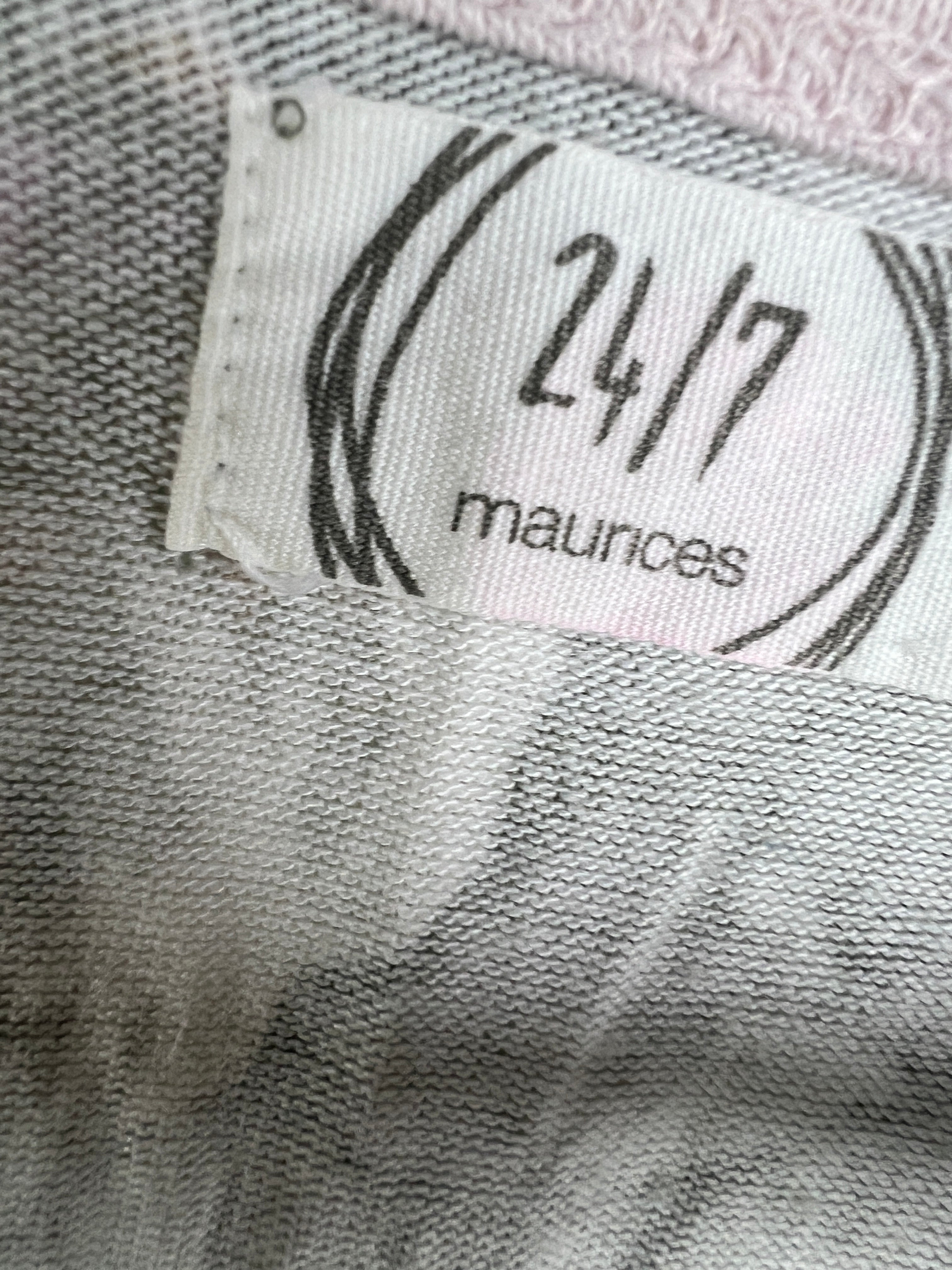 Maurices Tank Top (Women) (Medium)