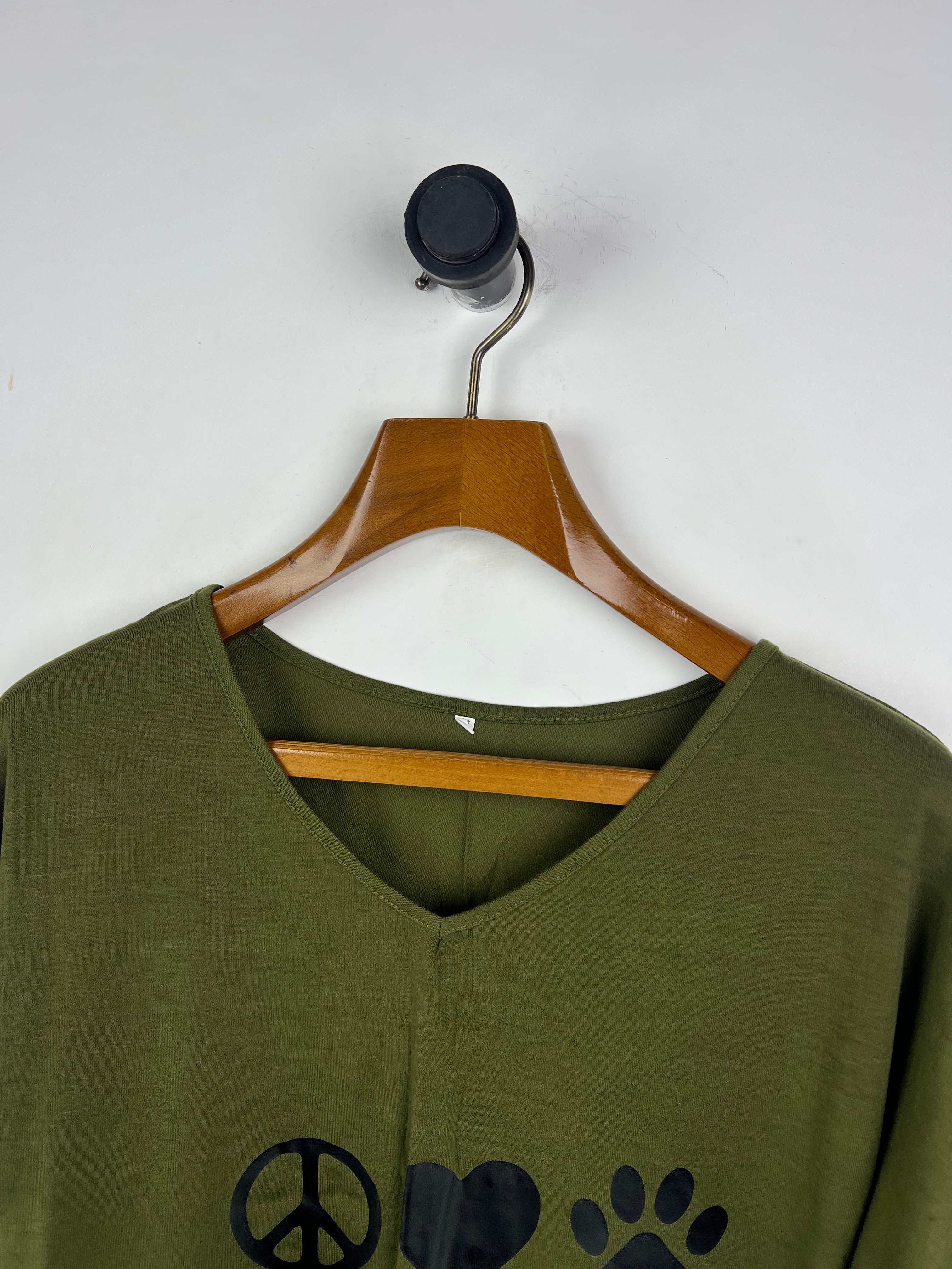 T-Shirt (Women) (Medium-Large)