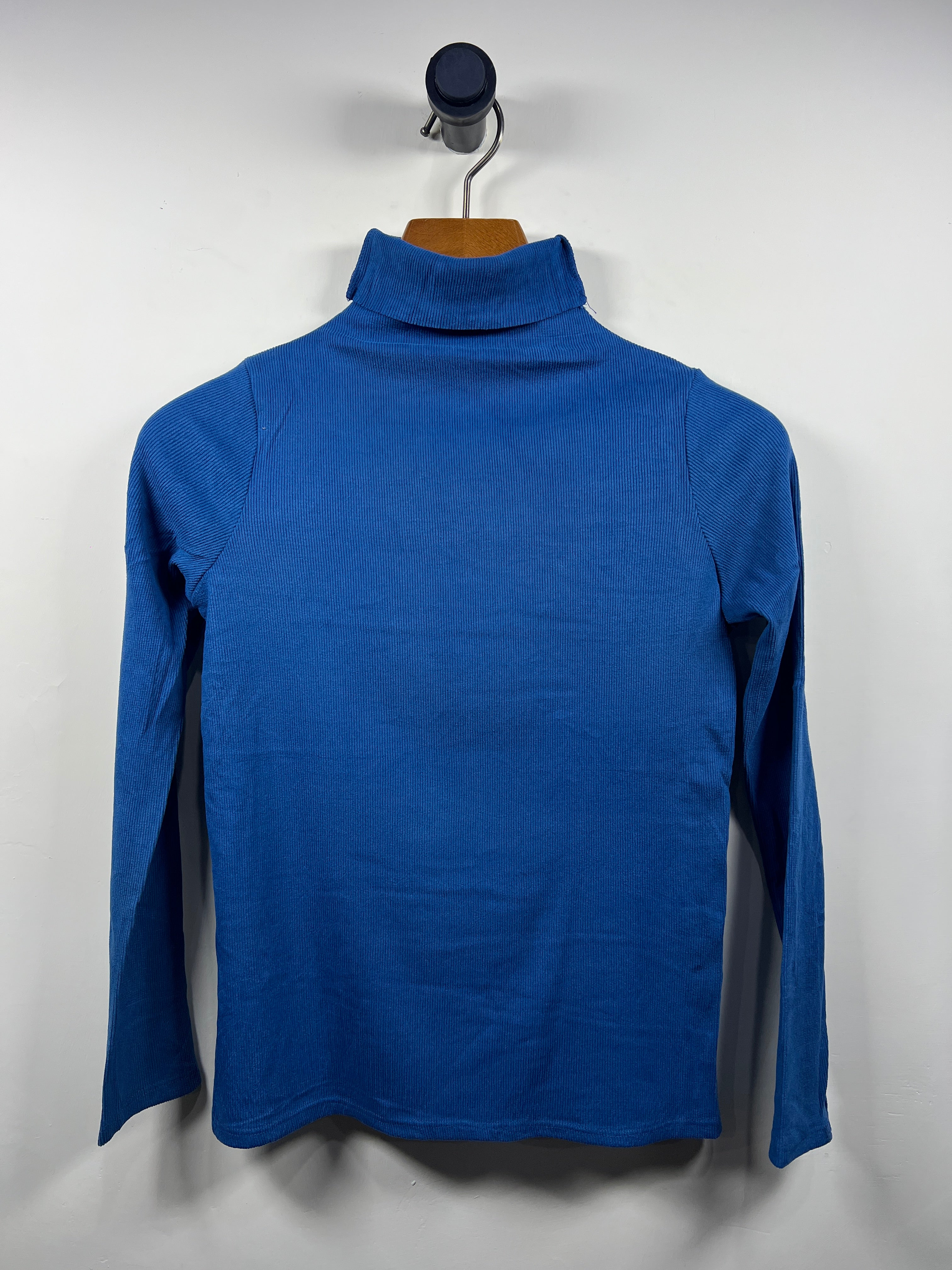 Turtle Neck Sweater (Women) (X-Small)