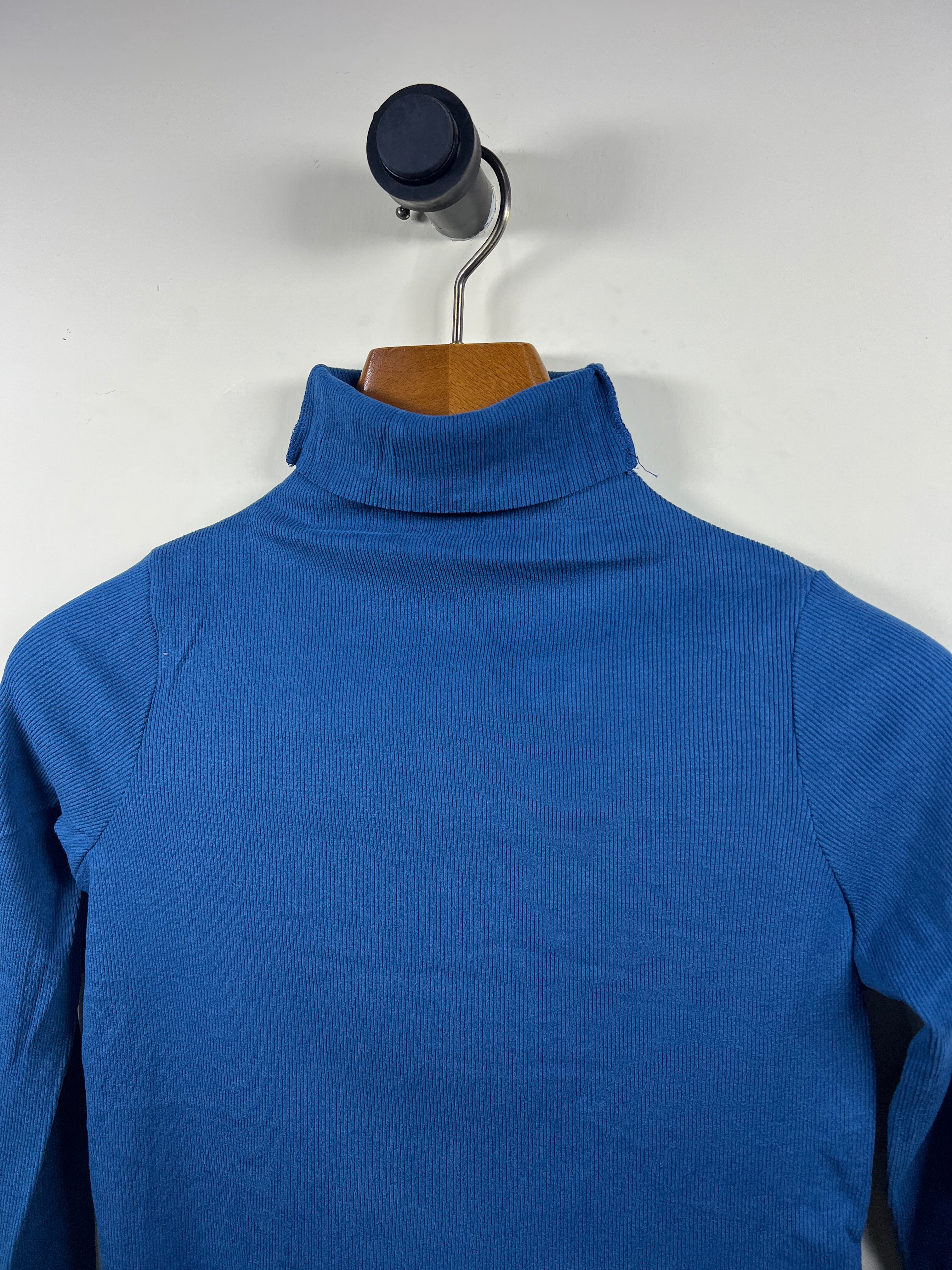 Turtle Neck Sweater (Women) (X-Small)