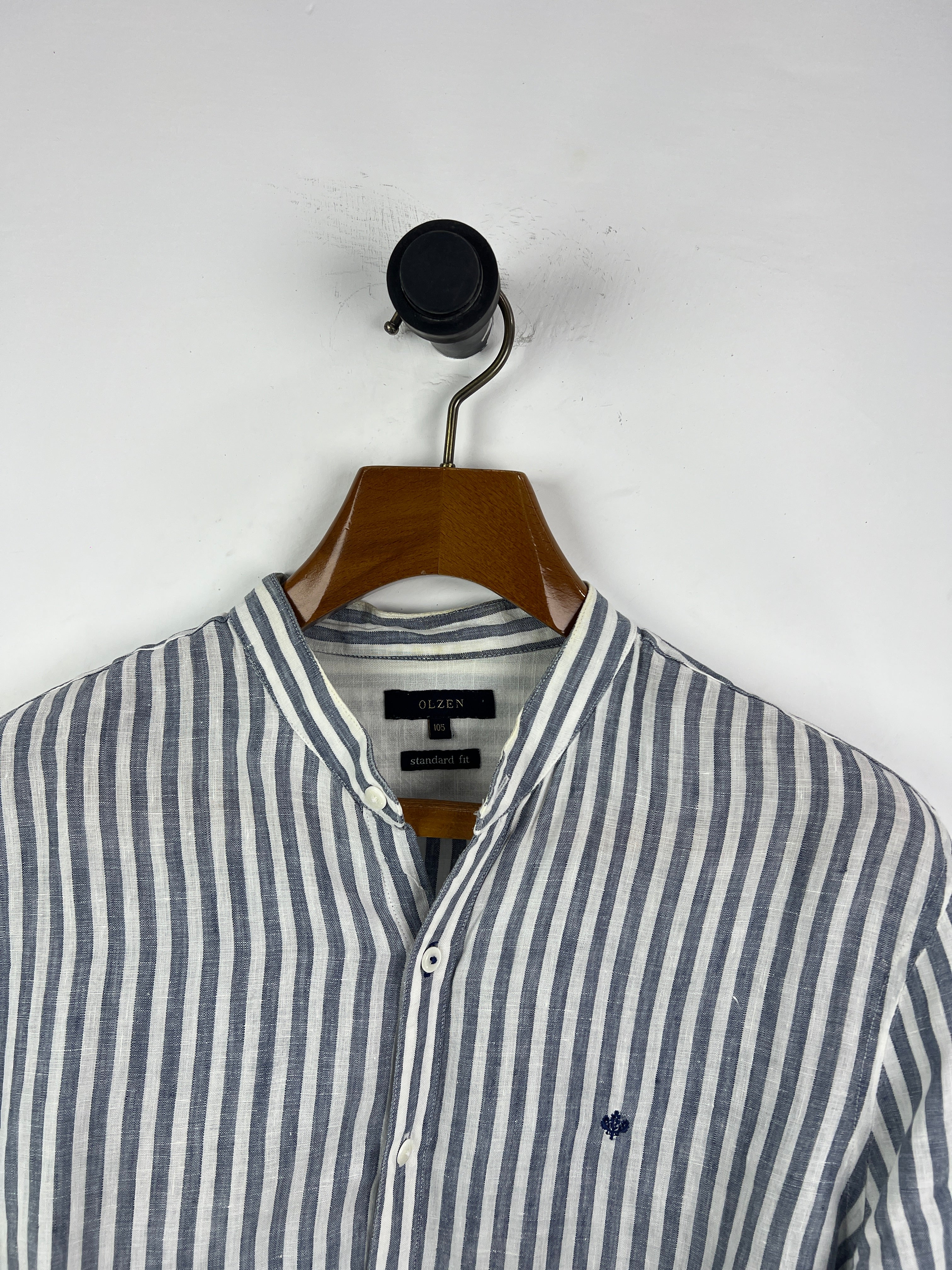 Olzen Linen Shirt (Medium-Large)