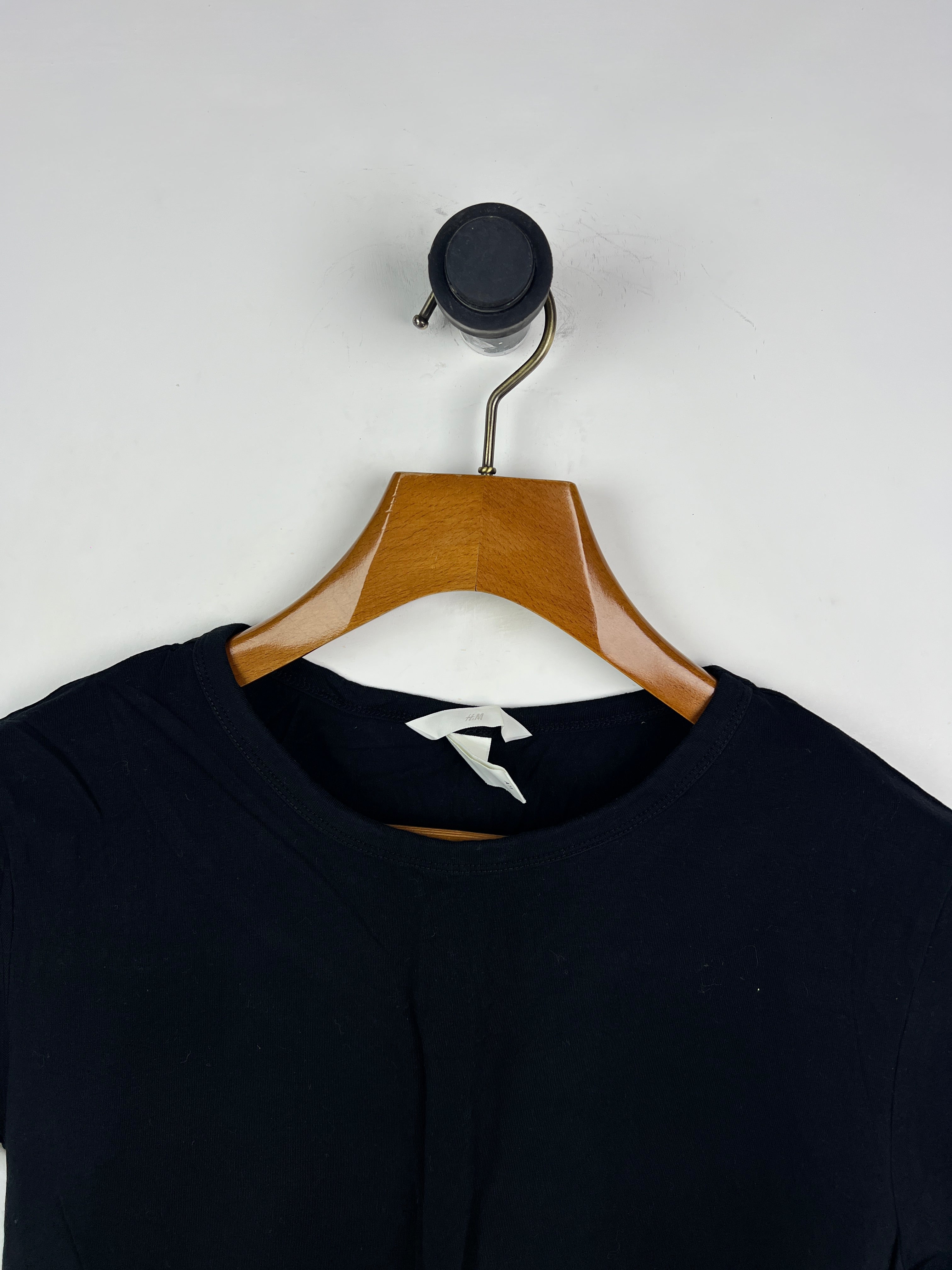 H&M T-Shirt (Women) (Medium)