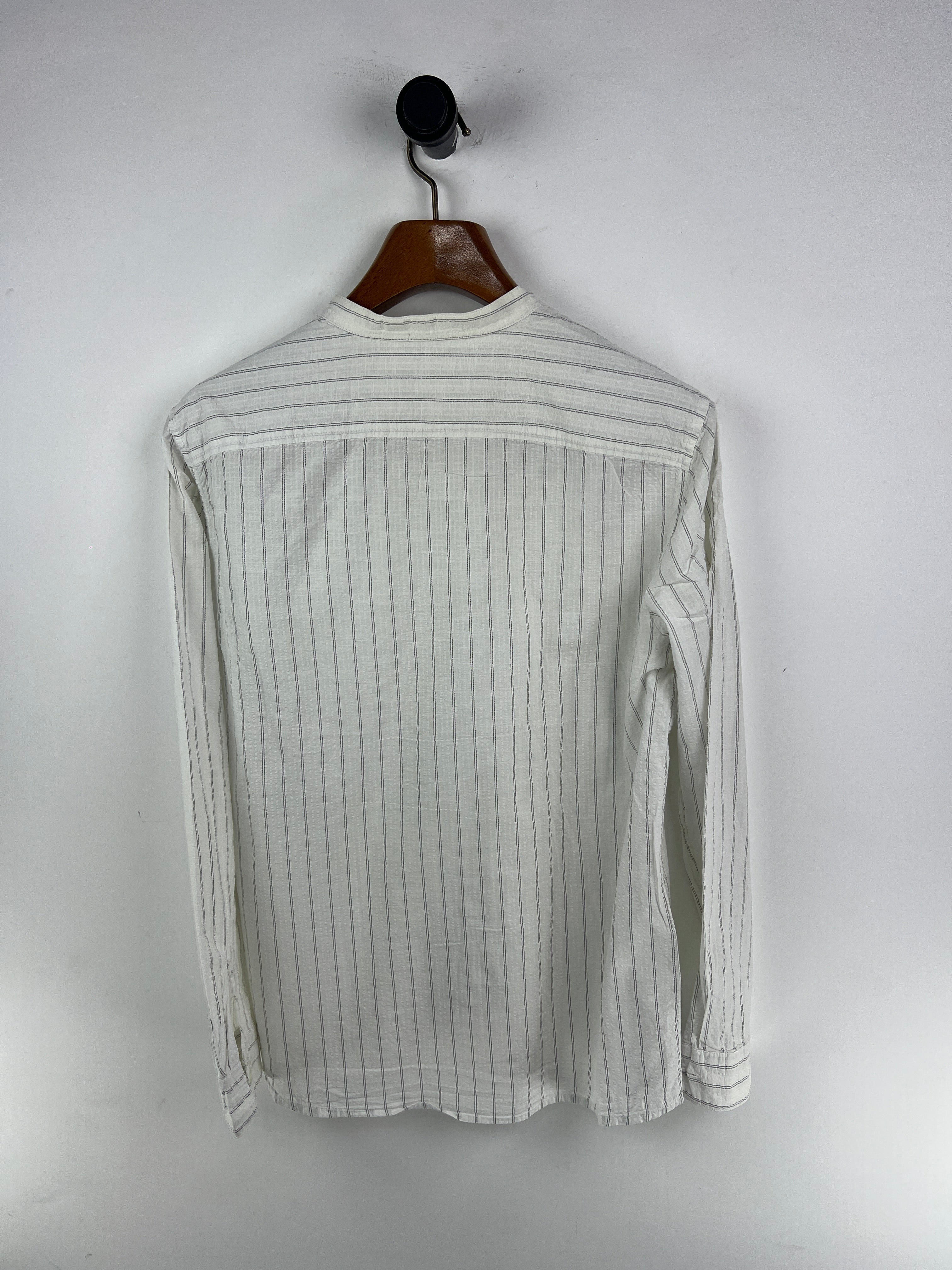 Us N Them Linen Shirt (Medium)