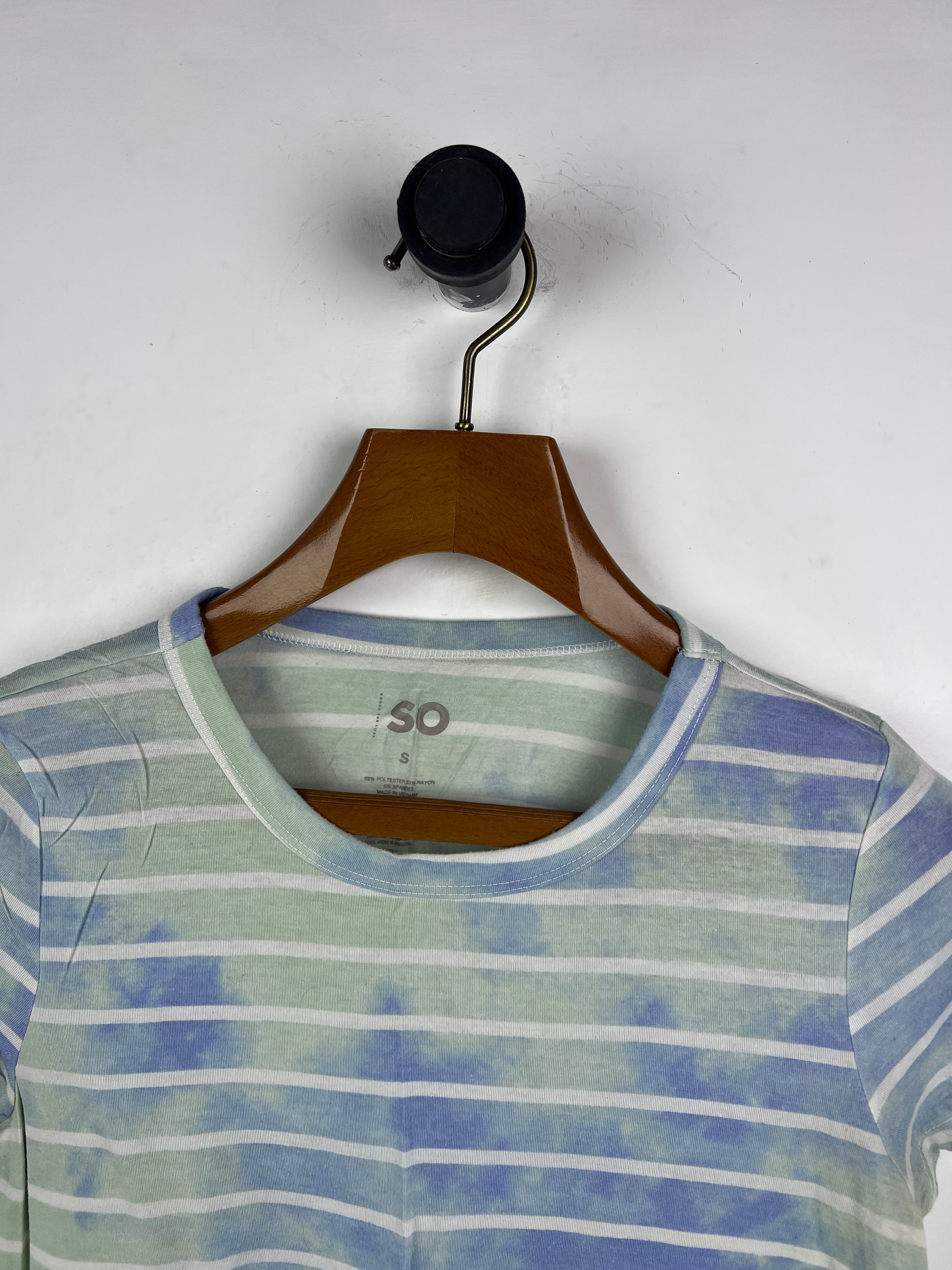 So T-Shirt (Women) (Small-Medium)