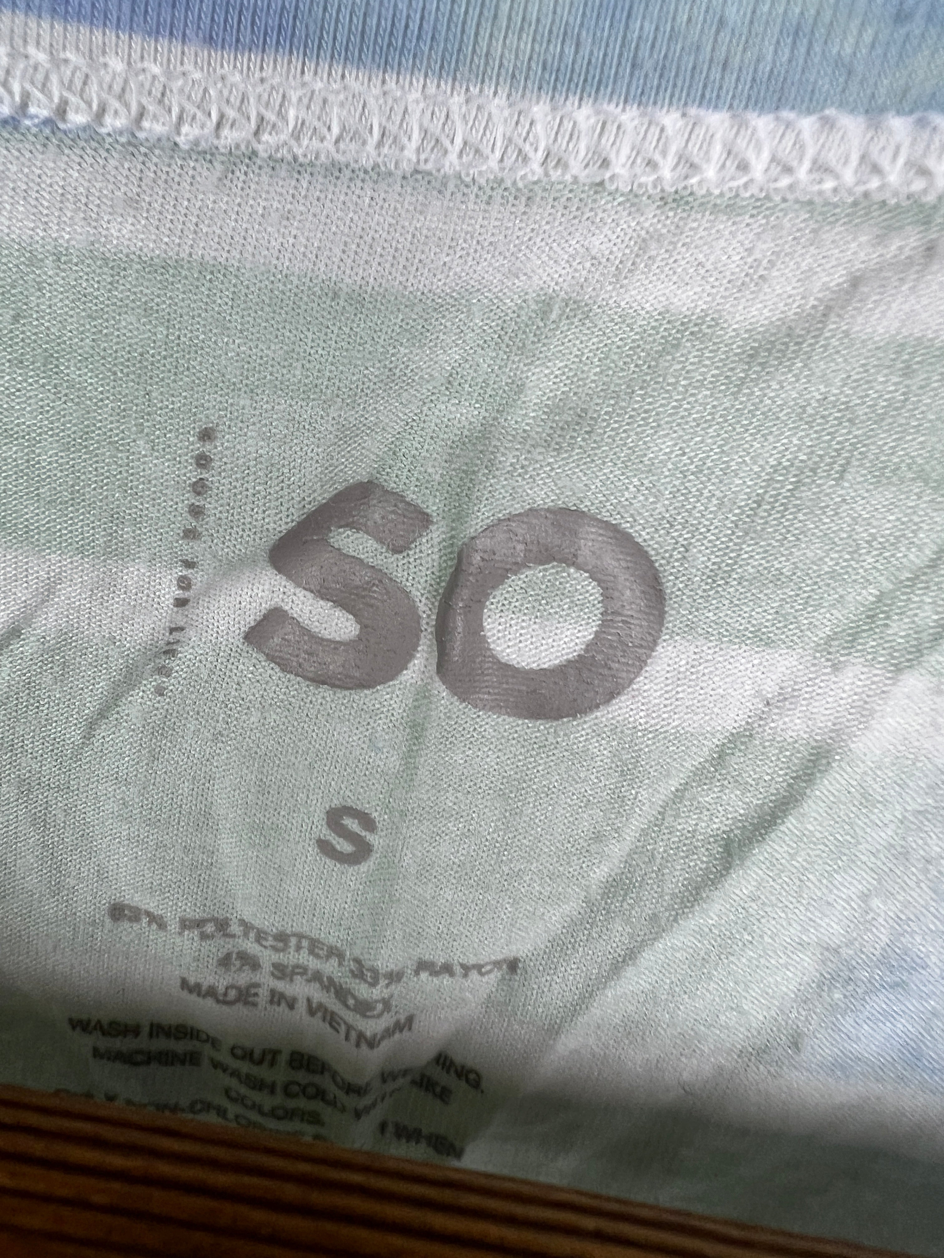 So T-Shirt (Women) (Small-Medium)