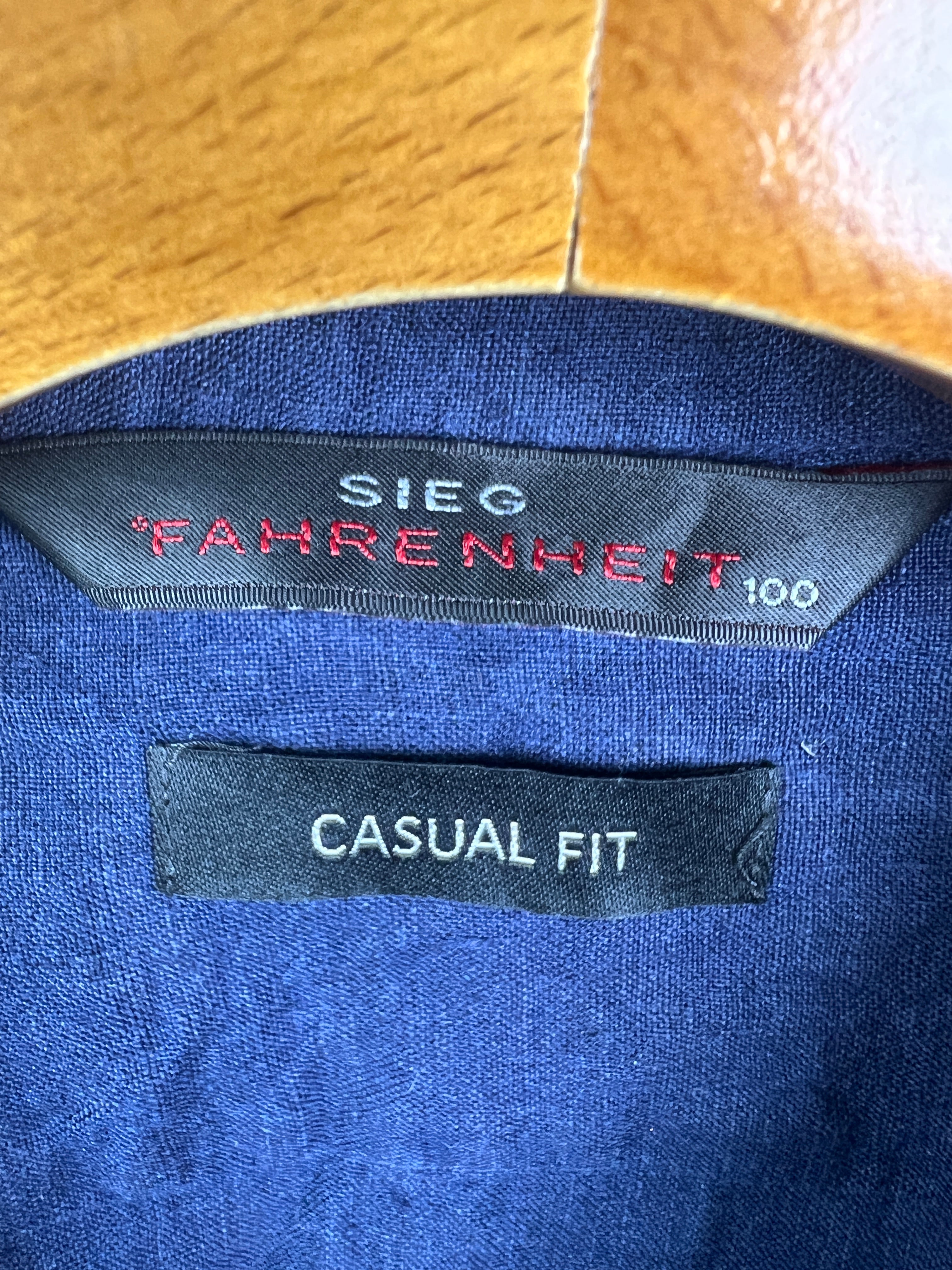 Seig Linen Shirt (Small-Medium)