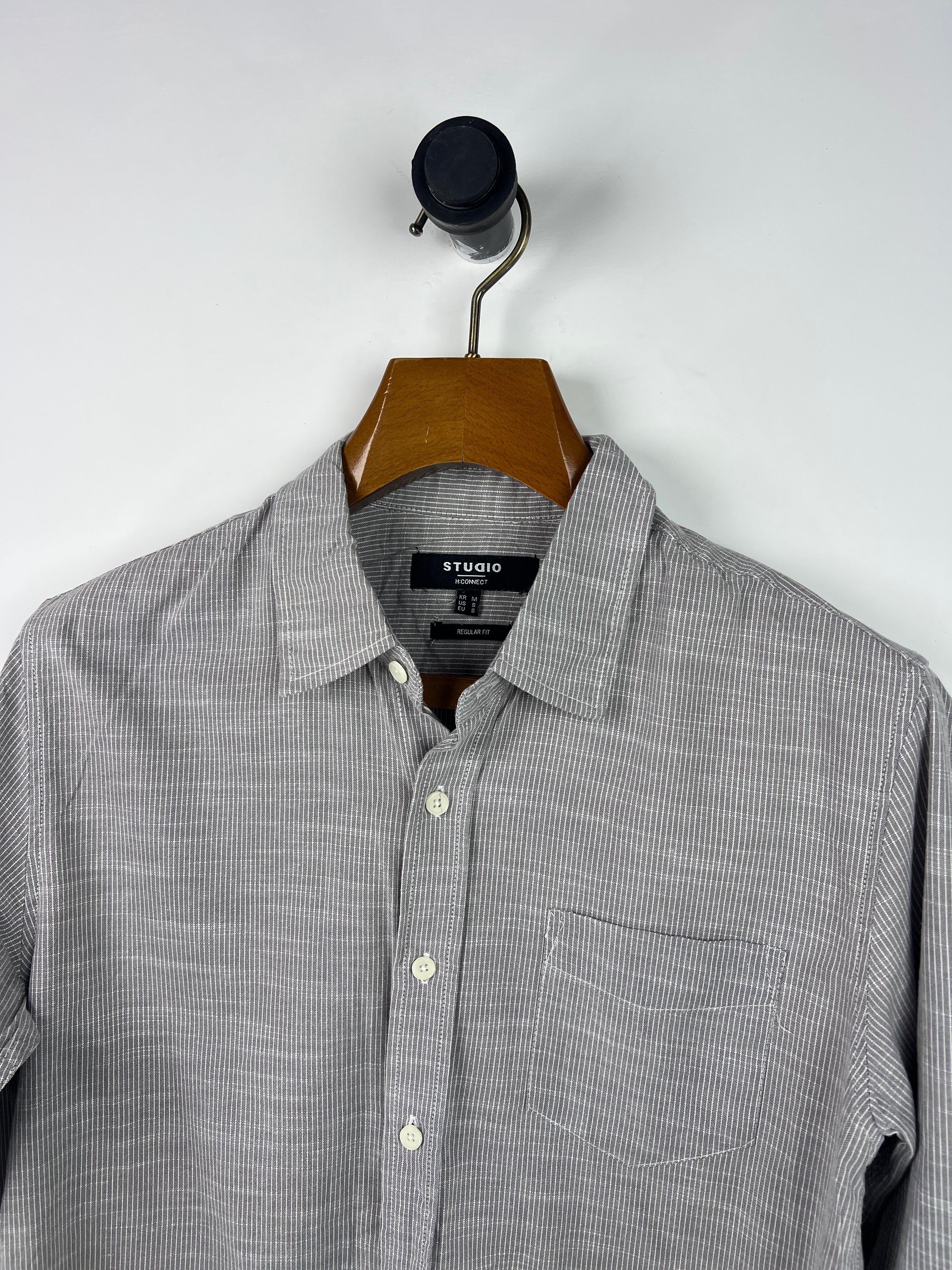 Studio Linen Shirt (Small-Medium)